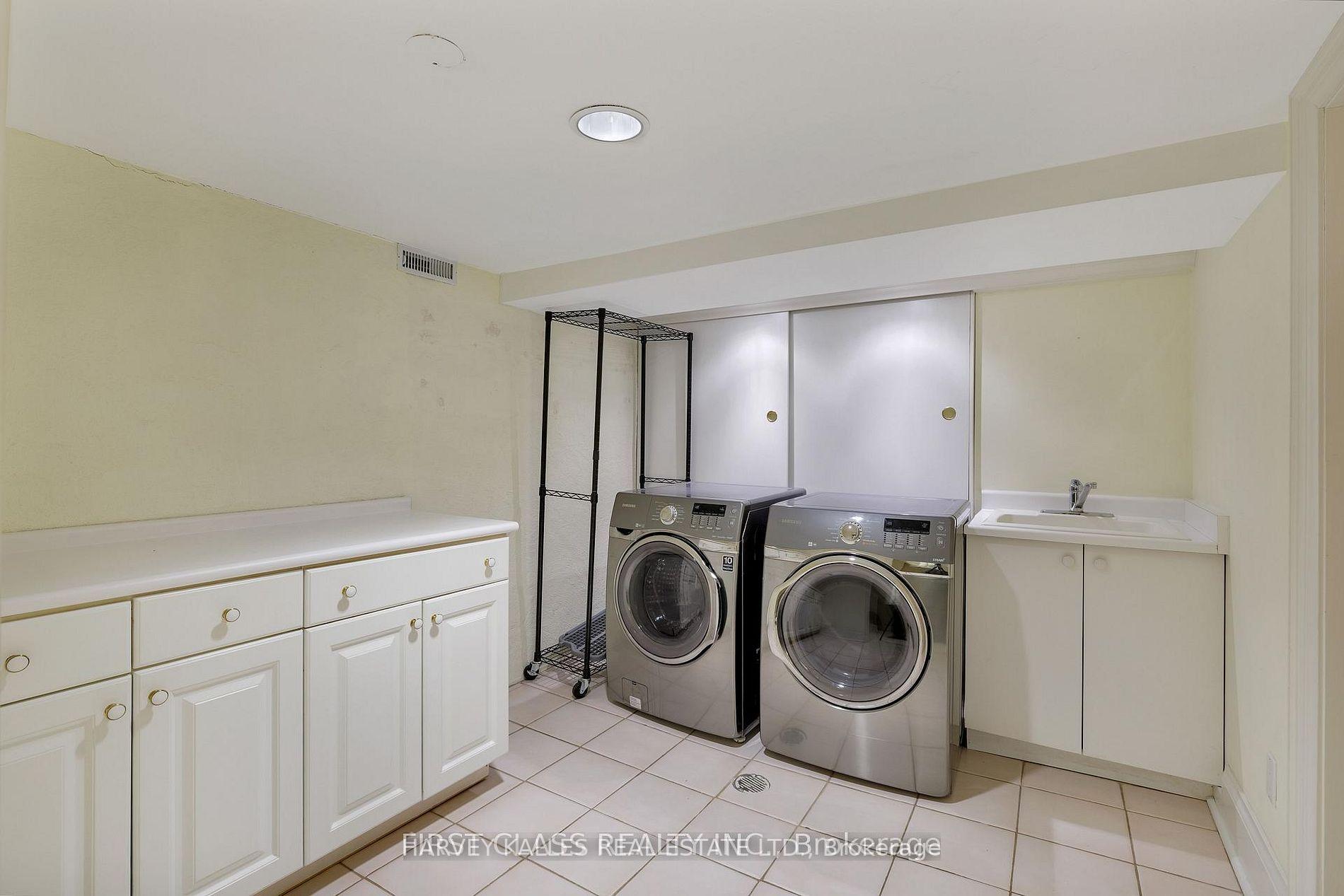 Photo 45 of 80 Douglas Drive, Toronto, Rosedale-Moore Park — HOMEH