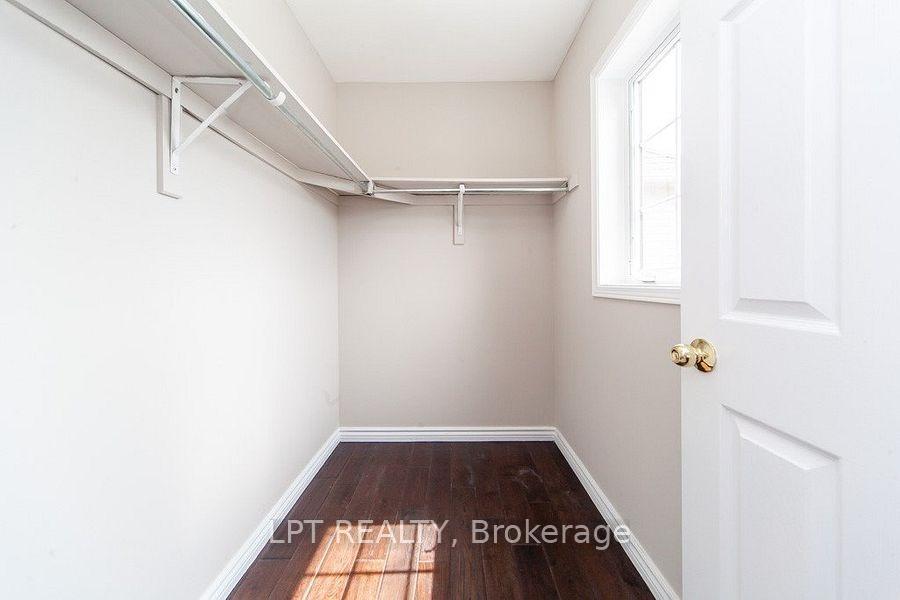 Photo 13 of 690 Brasswinds Trail, Oshawa, Pinecrest — HOMEH