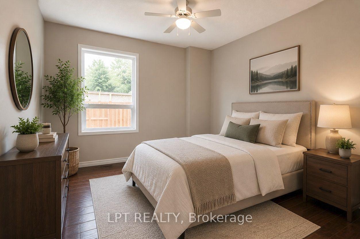 Photo 14 of 690 Brasswinds Trail, Oshawa, Pinecrest — HOMEH