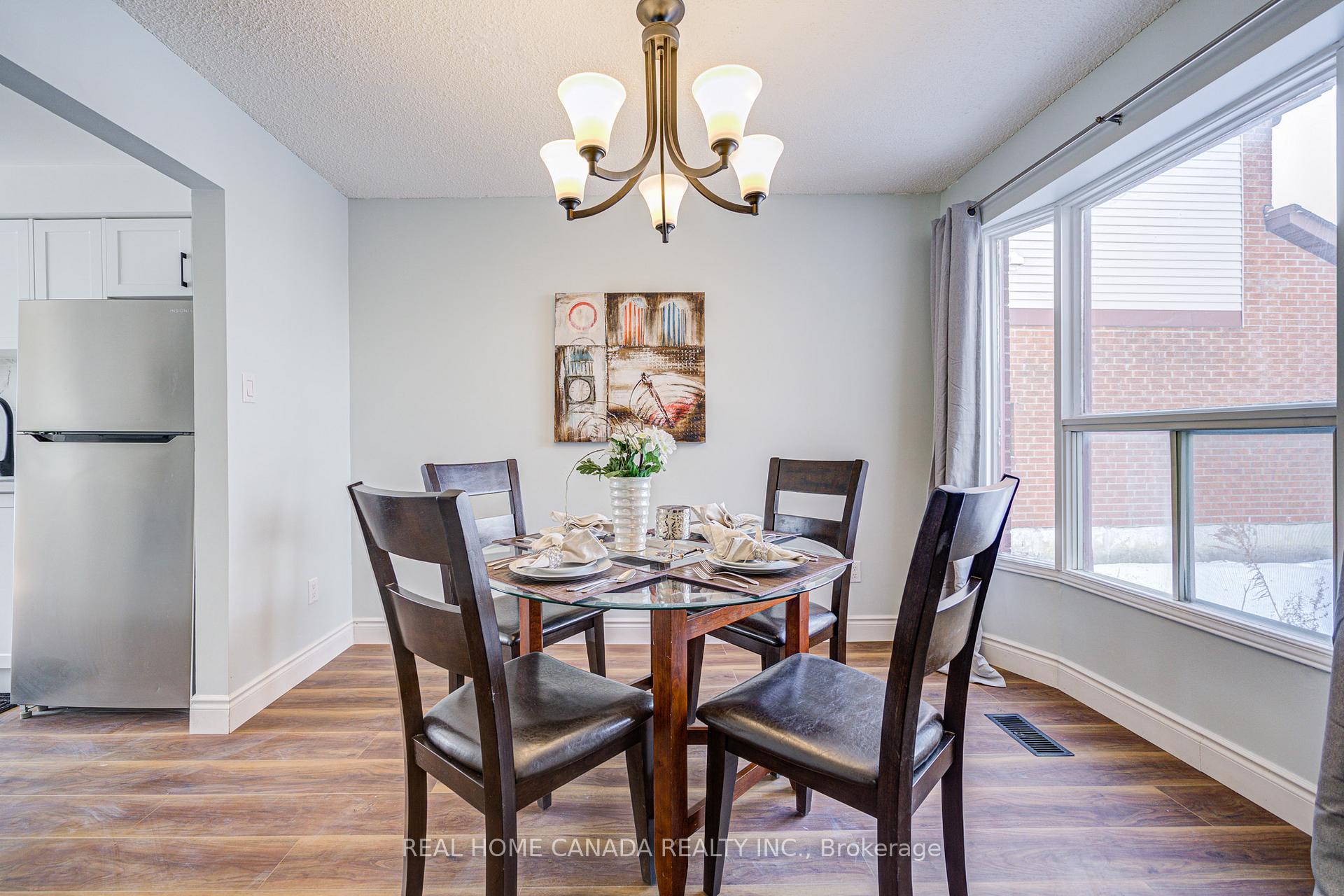 Photo 5 of 21 Hallen Road, Brampton, Fletcher's West — HOMEH