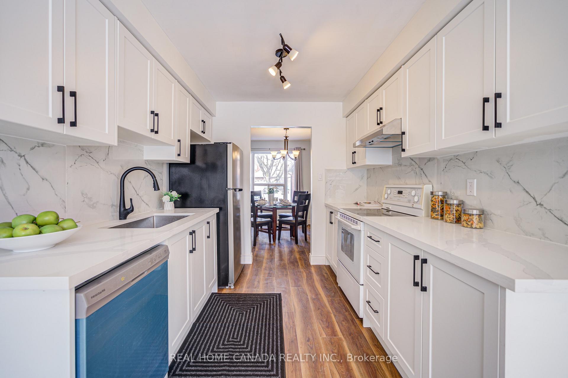 Photo 7 of 21 Hallen Road, Brampton, Fletcher's West — HOMEH