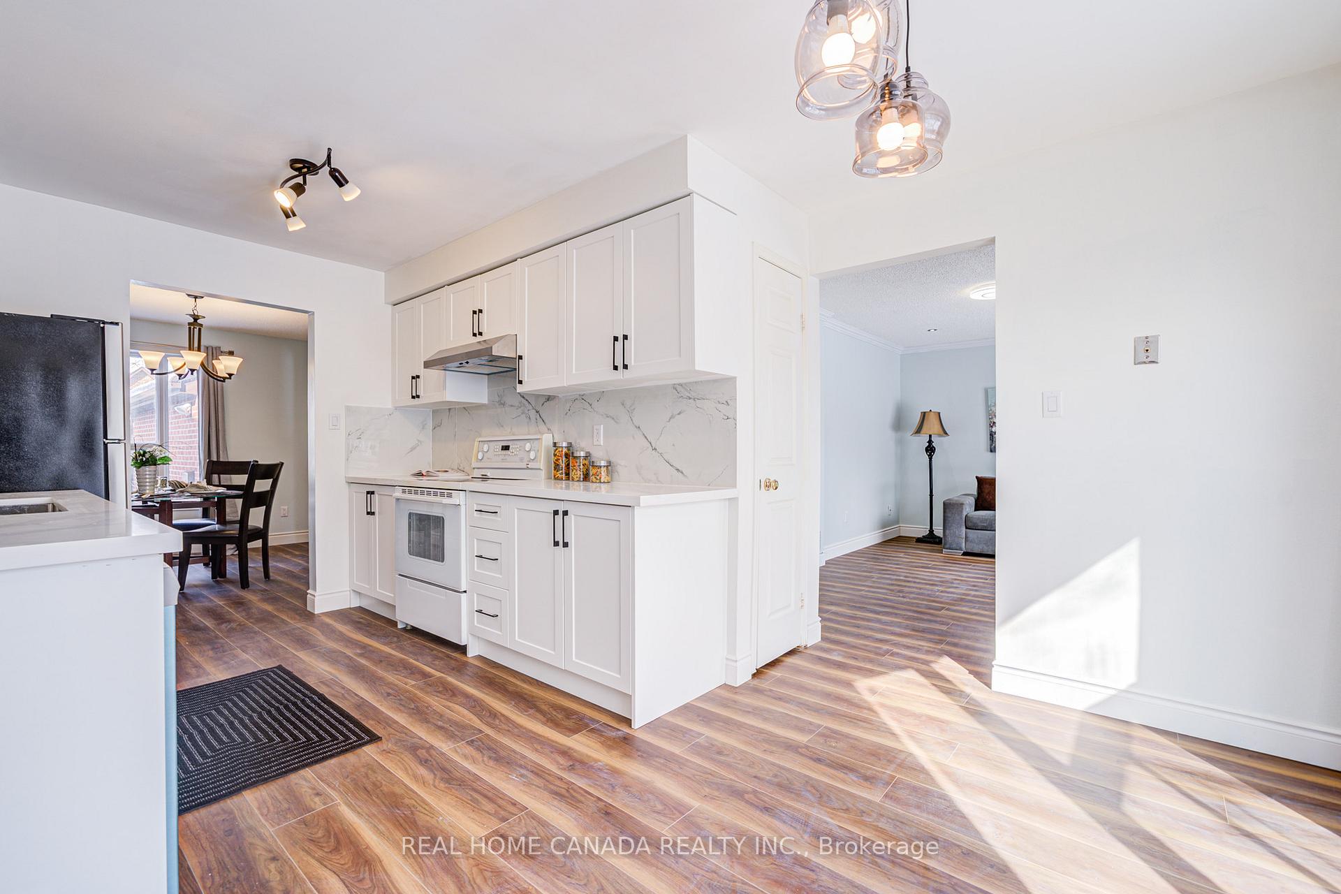 Photo 8 of 21 Hallen Road, Brampton, Fletcher's West — HOMEH