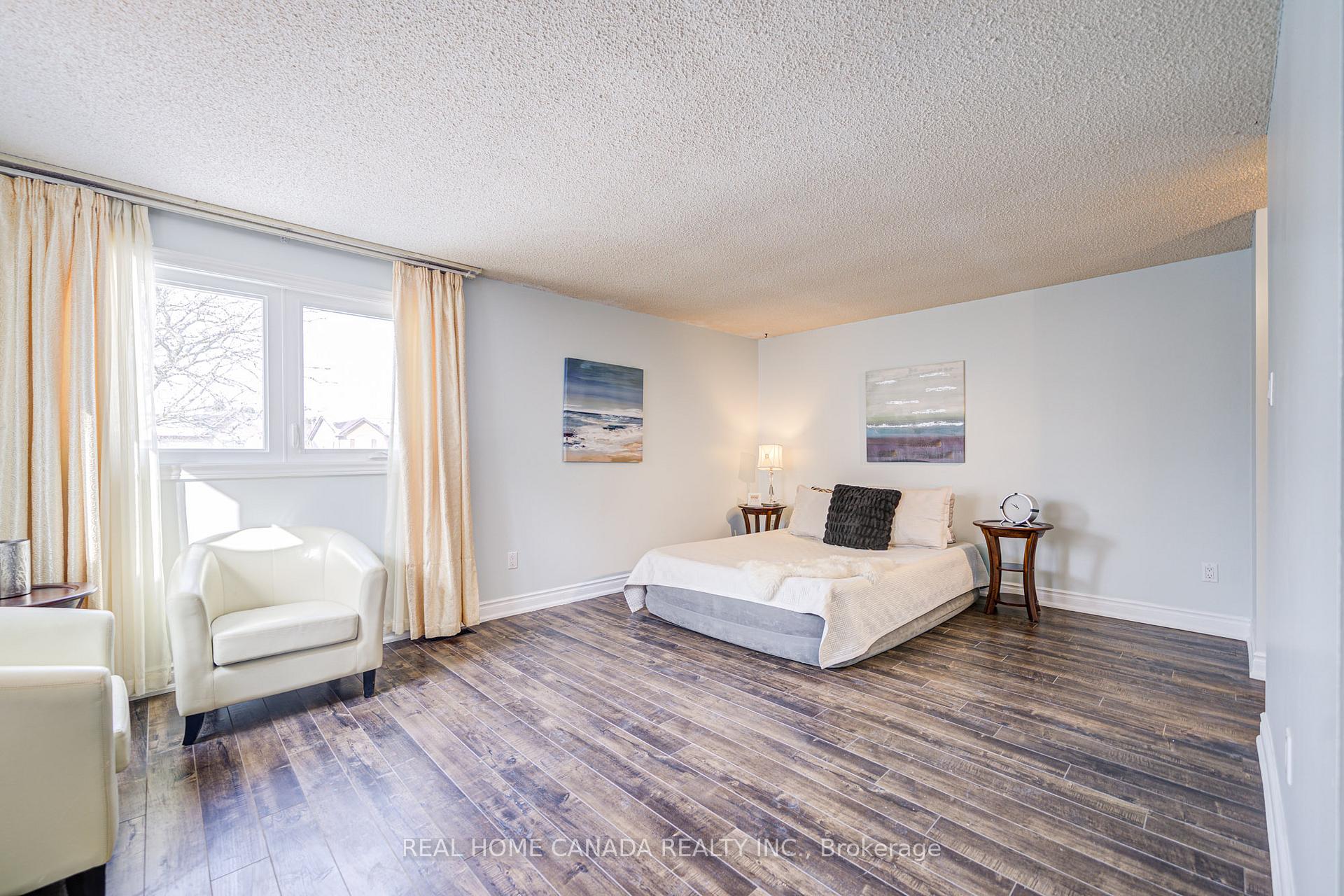 Photo 12 of 21 Hallen Road, Brampton, Fletcher's West — HOMEH