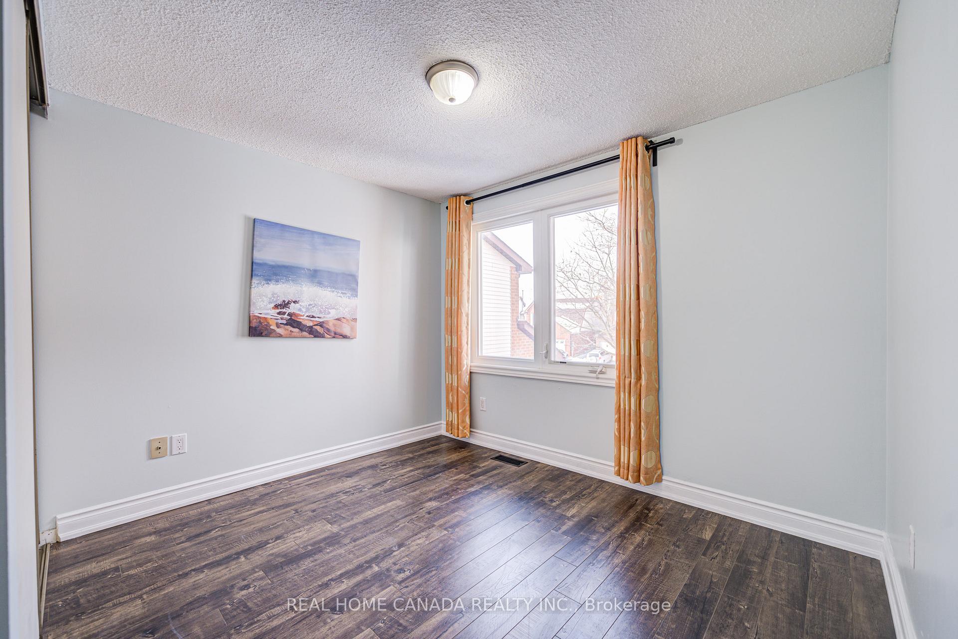 Photo 18 of 21 Hallen Road, Brampton, Fletcher's West — HOMEH