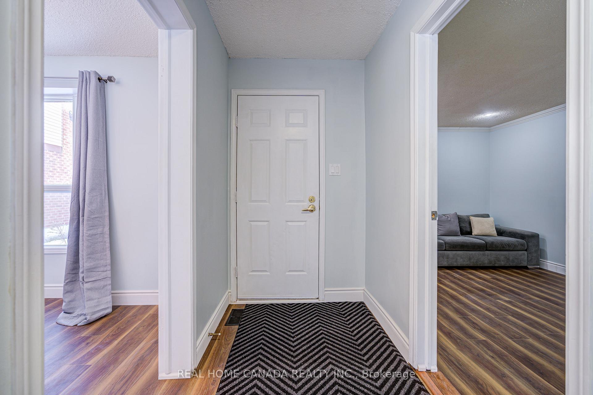 Photo 30 of 21 Hallen Road, Brampton, Fletcher's West — HOMEH