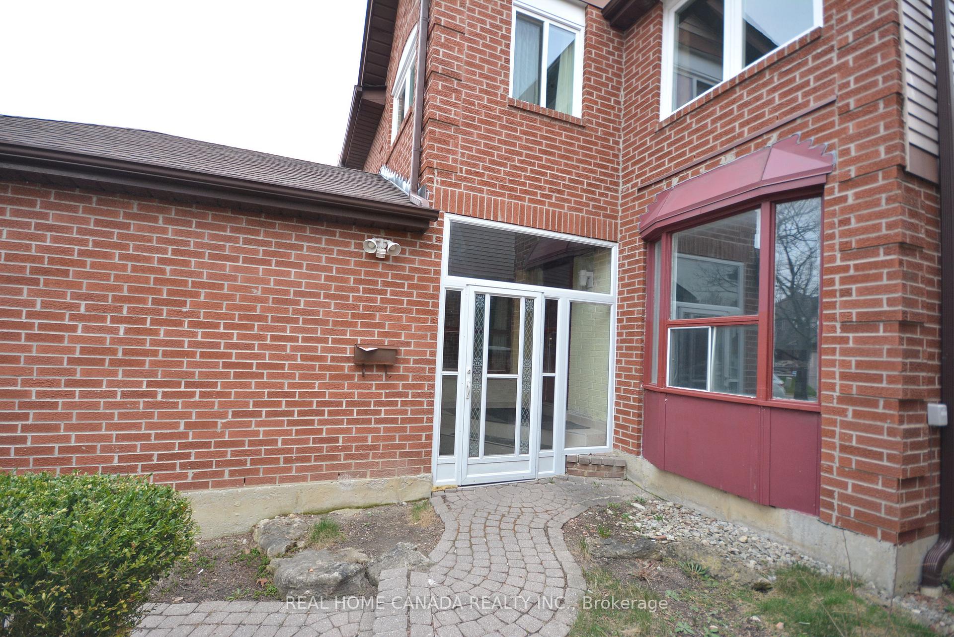 Photo 36 of 21 Hallen Road, Brampton, Fletcher's West — HOMEH