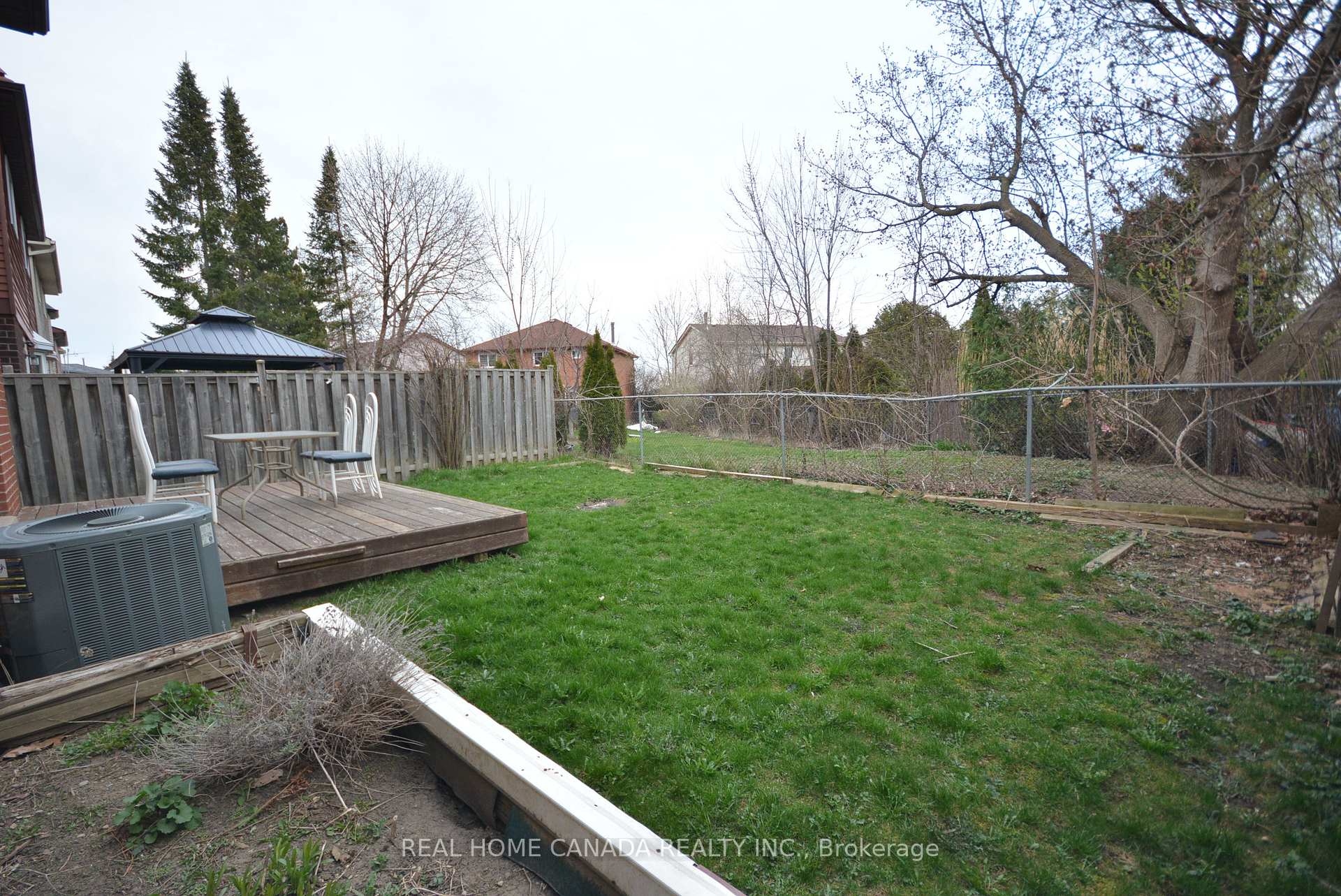 Photo 38 of 21 Hallen Road, Brampton, Fletcher's West — HOMEH