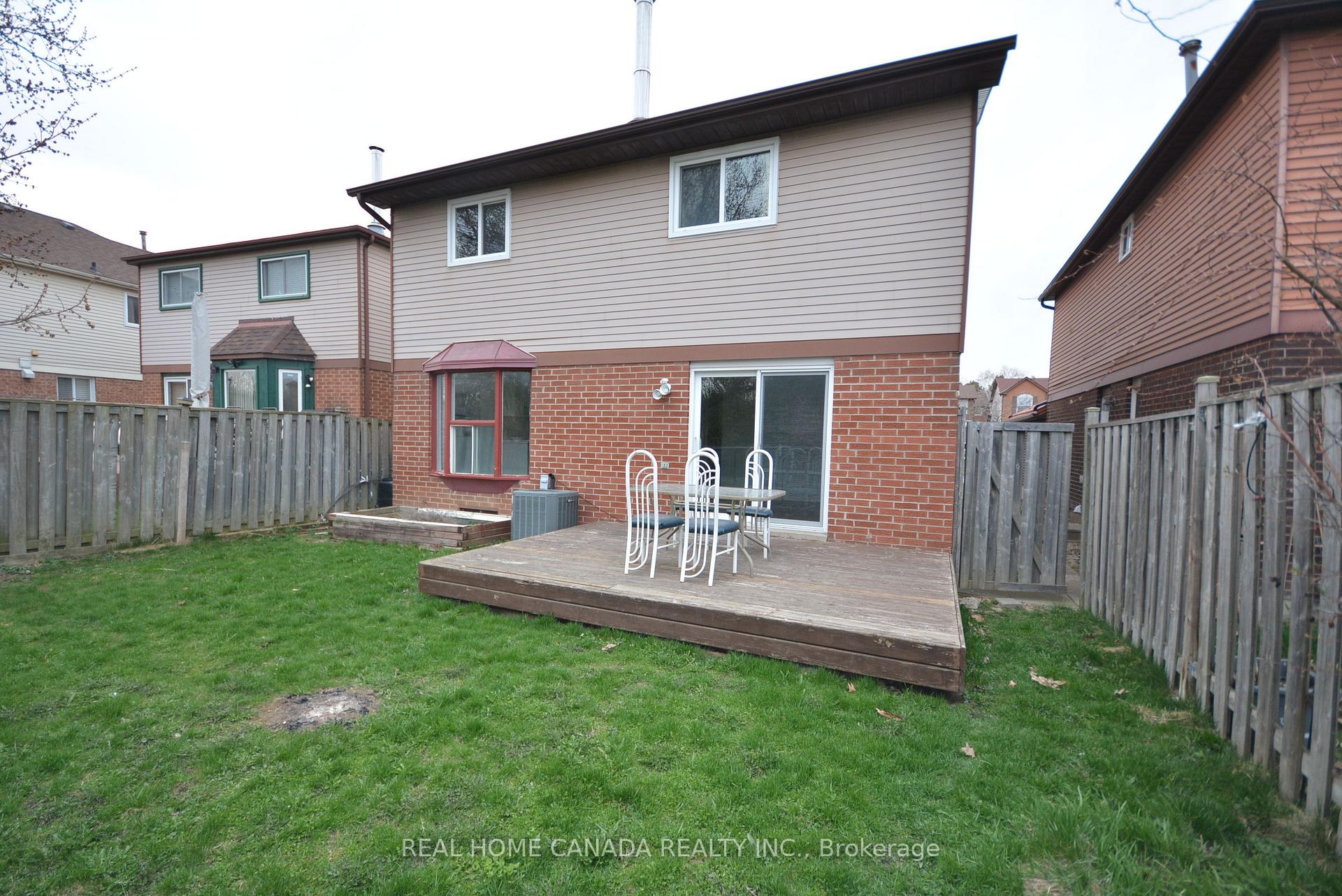 Photo 40 of 21 Hallen Road, Brampton, Fletcher's West — HOMEH
