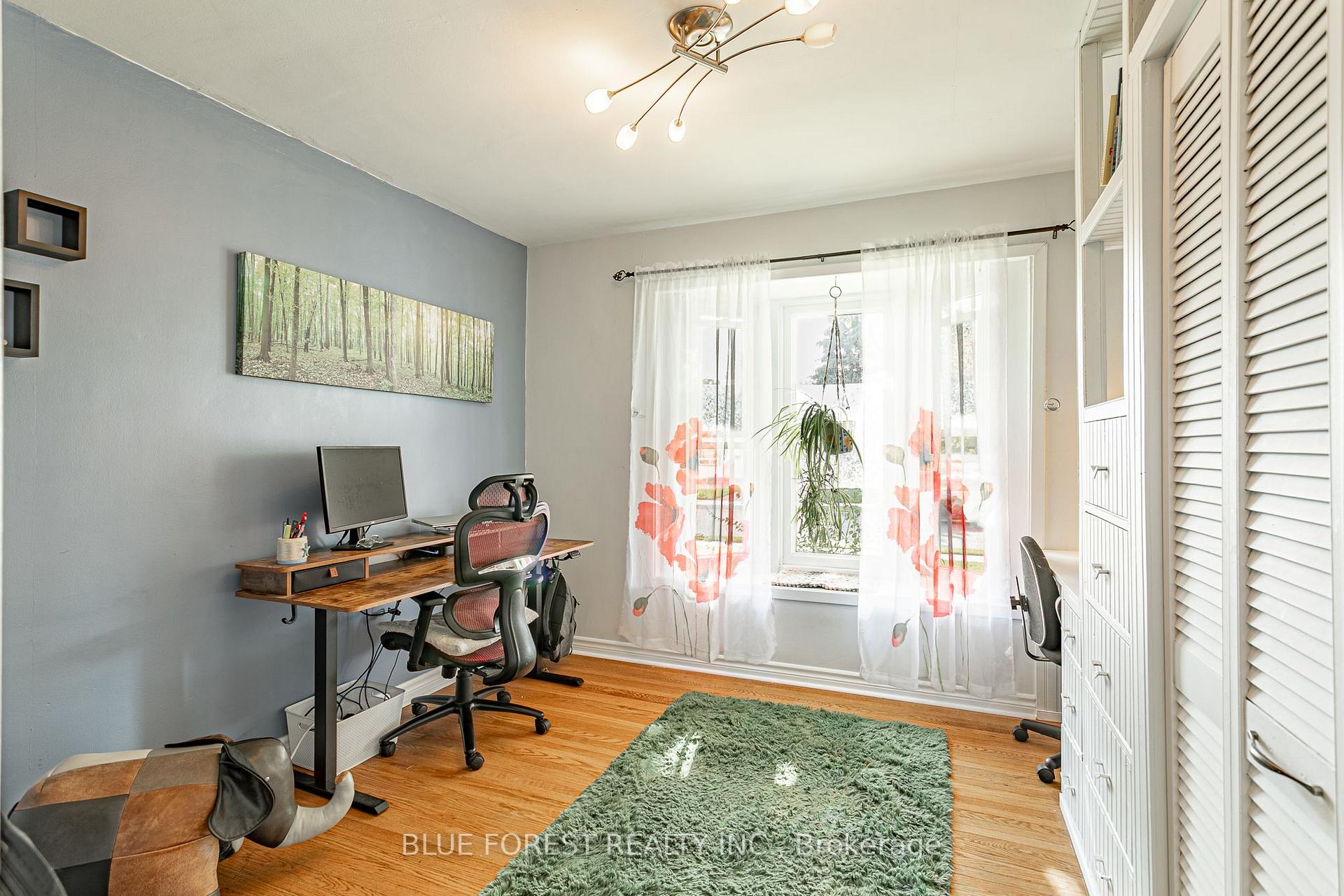 Photo 18 of 354 Calgary Street, London, East H — HOMEH