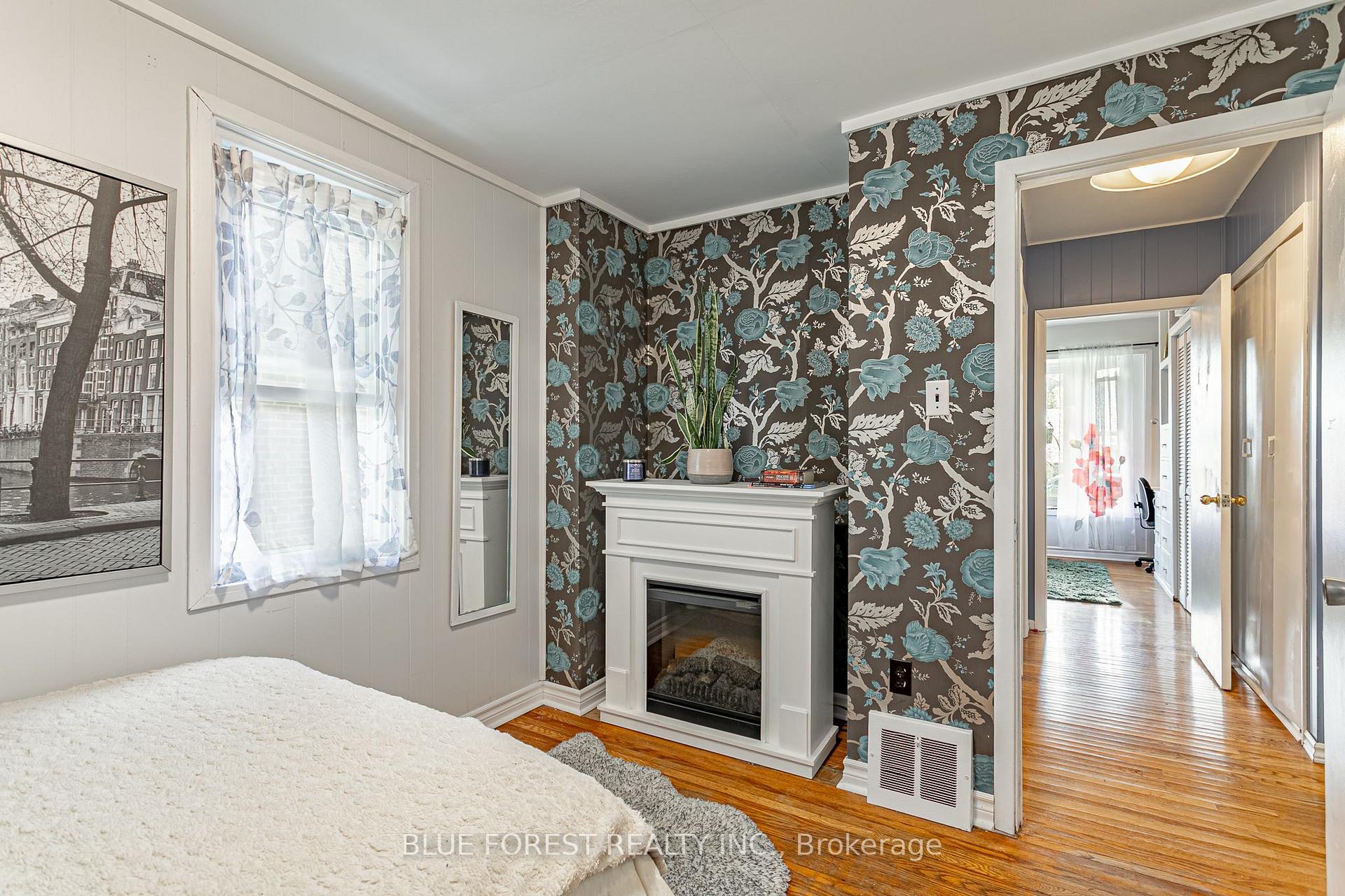 Photo 22 of 354 Calgary Street, London, East H — HOMEH