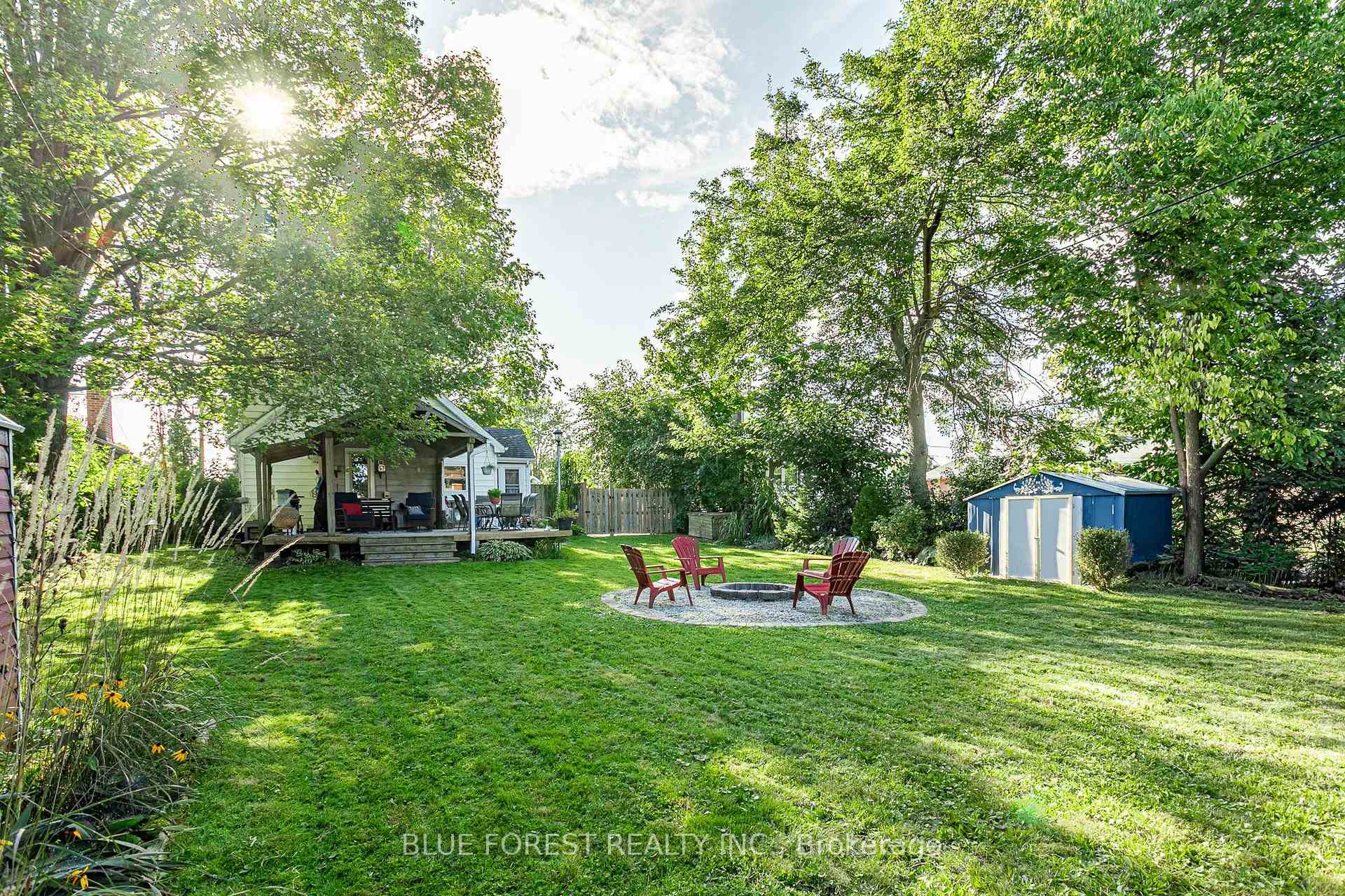 Photo 46 of 354 Calgary Street, London, East H — HOMEH