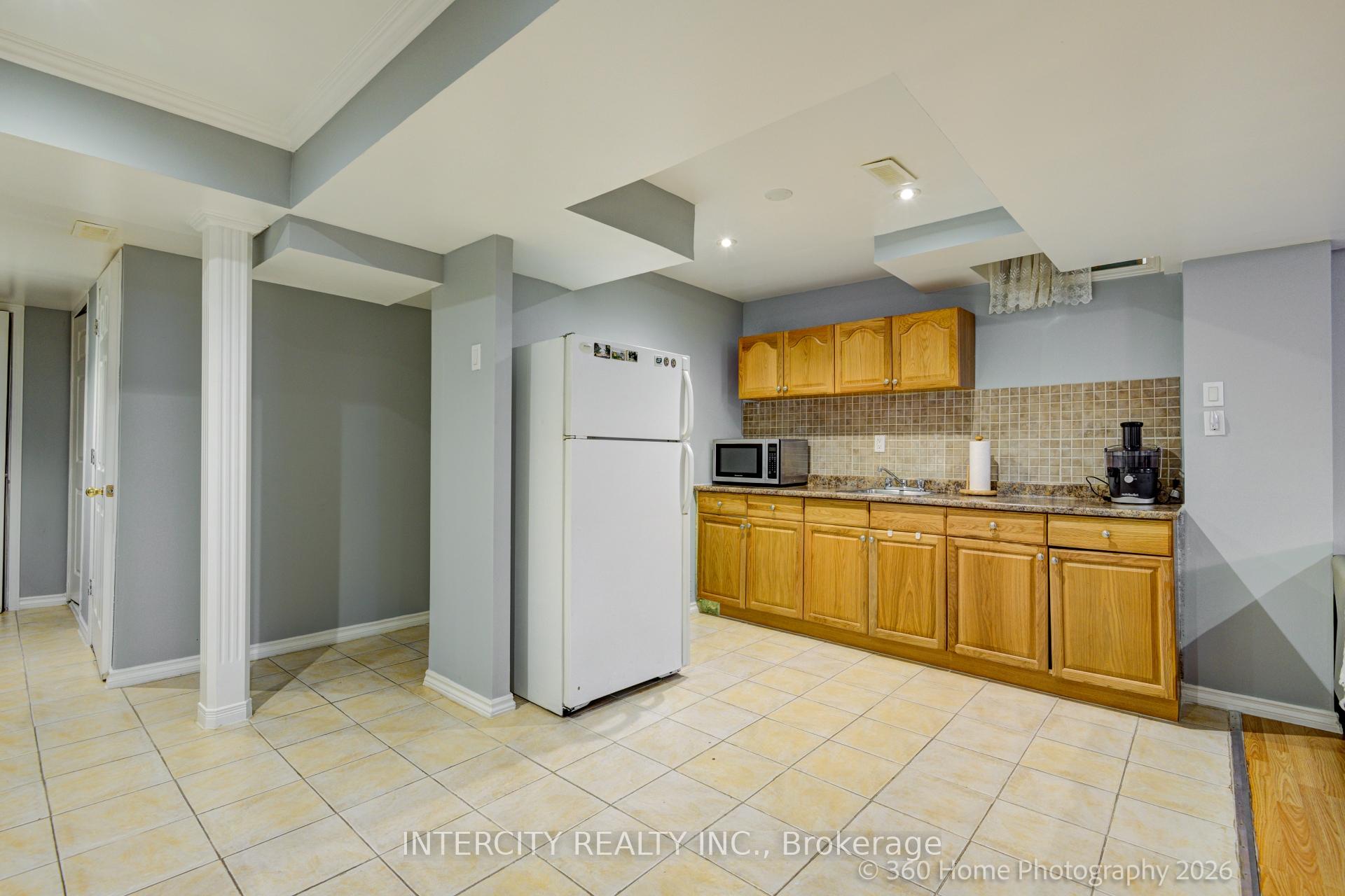 Photo 22 of 27 Modesto Crescent, Brampton, Bram East — HOMEH