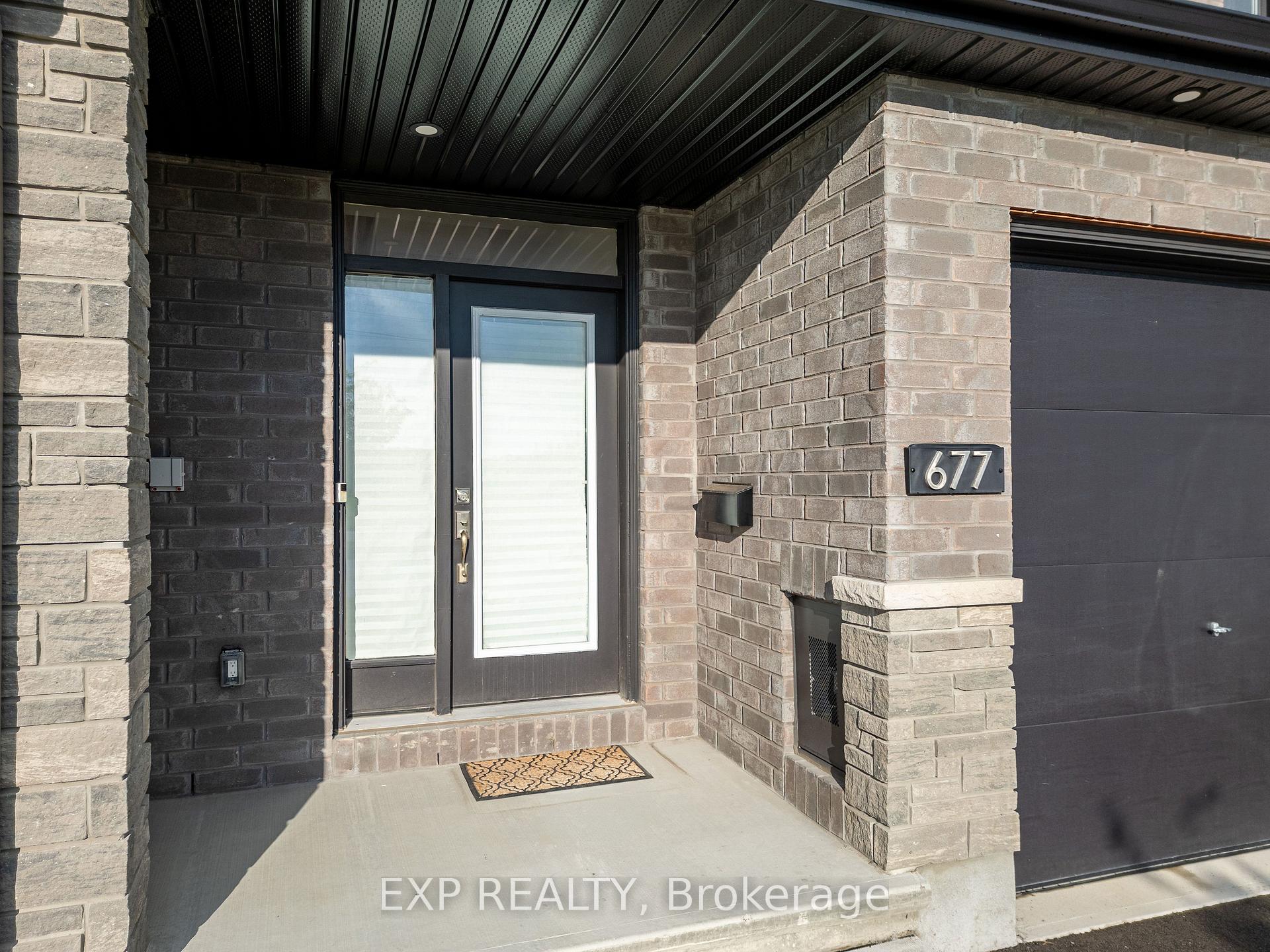 Photo 3 of 677 Cordelette Circle, Ottawa, Mer Bleue/Bradley Estates/Anderson Park — HOMEH