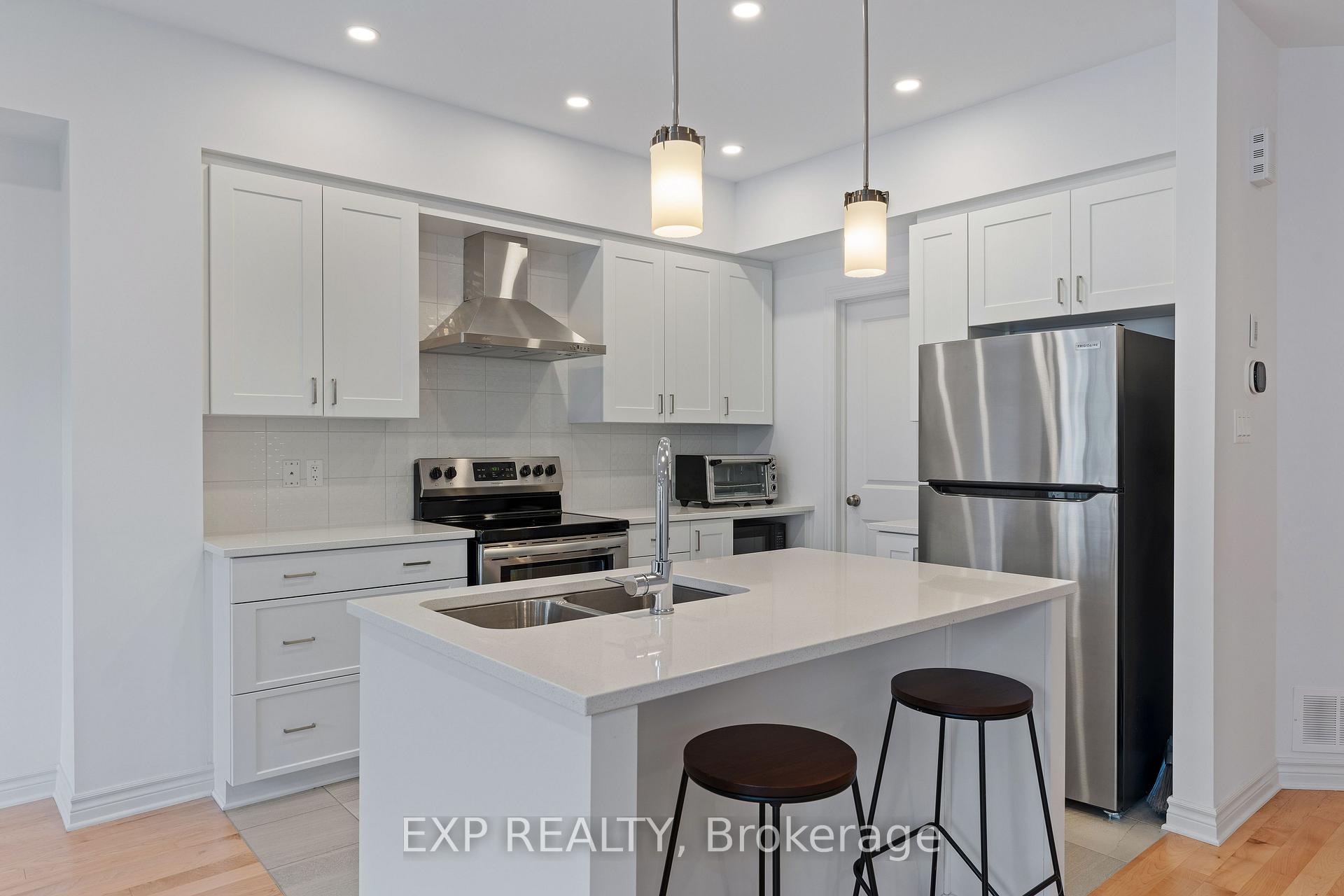 Photo 12 of 677 Cordelette Circle, Ottawa, Mer Bleue/Bradley Estates/Anderson Park — HOMEH