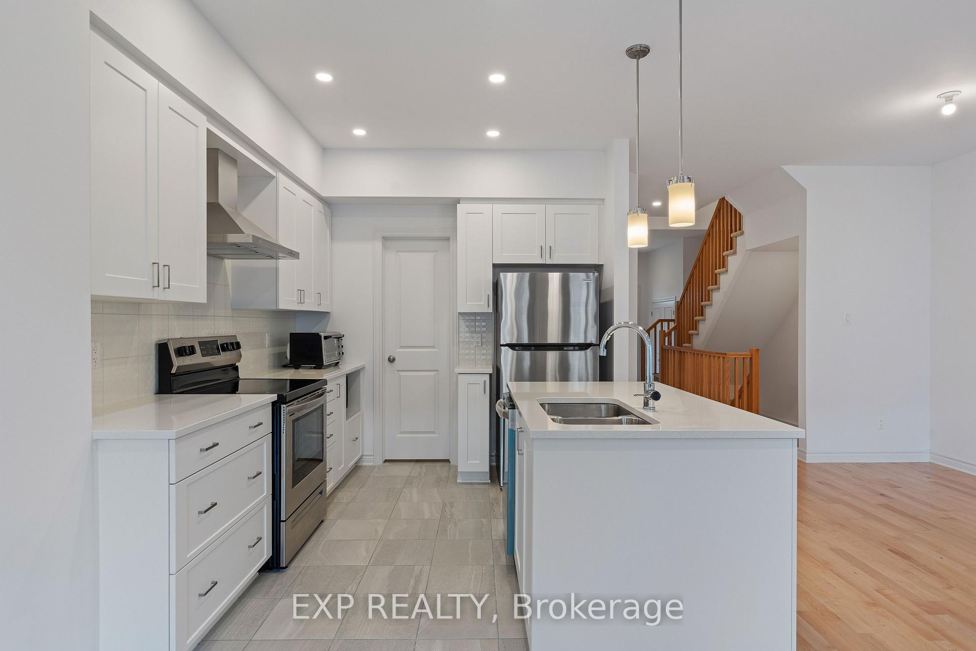 Photo 13 of 677 Cordelette Circle, Ottawa, Mer Bleue/Bradley Estates/Anderson Park — HOMEH