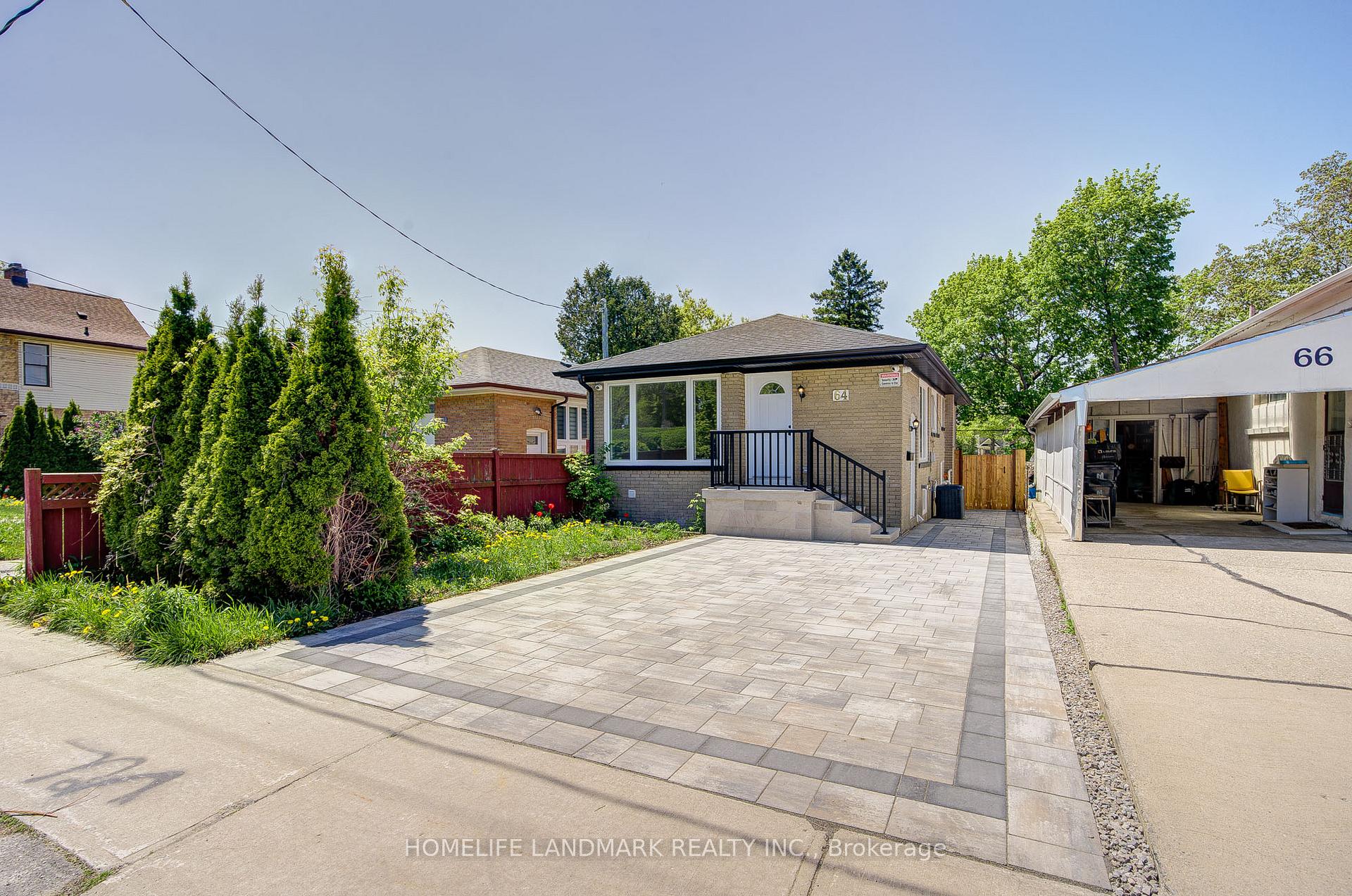 Photo 2 of 64 Laurel Avenue, Scarborough, Kennedy Park — HOMEH
