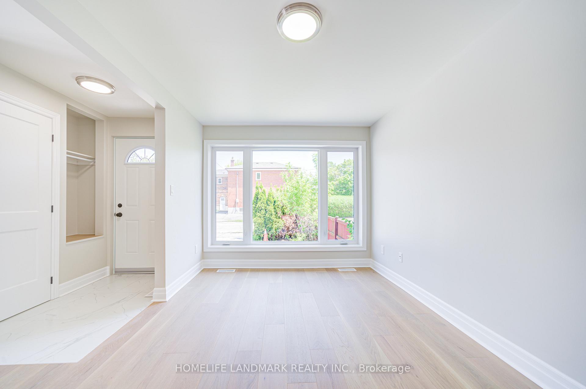 Photo 12 of 64 Laurel Avenue, Scarborough, Kennedy Park — HOMEH