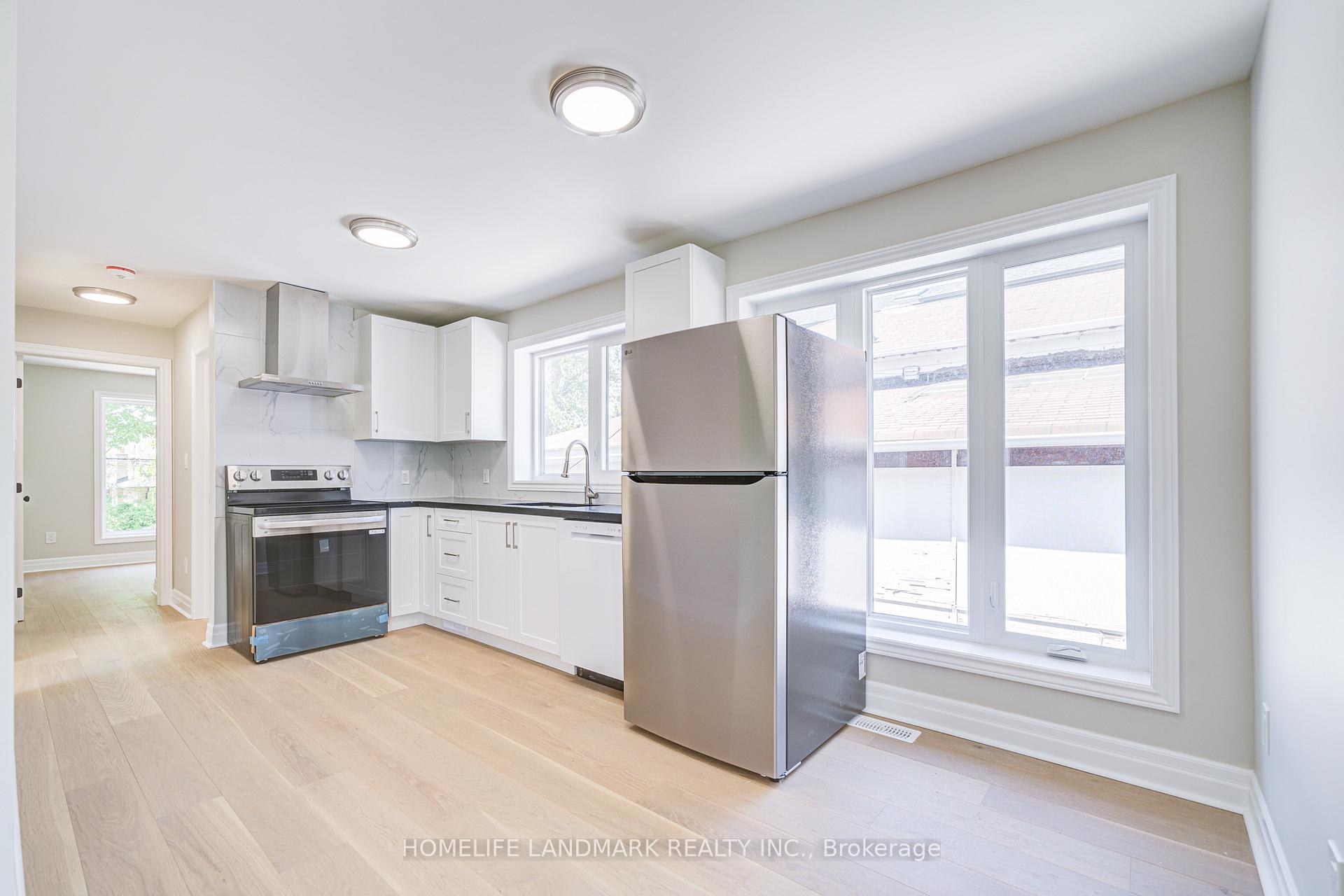 Photo 16 of 64 Laurel Avenue, Scarborough, Kennedy Park — HOMEH