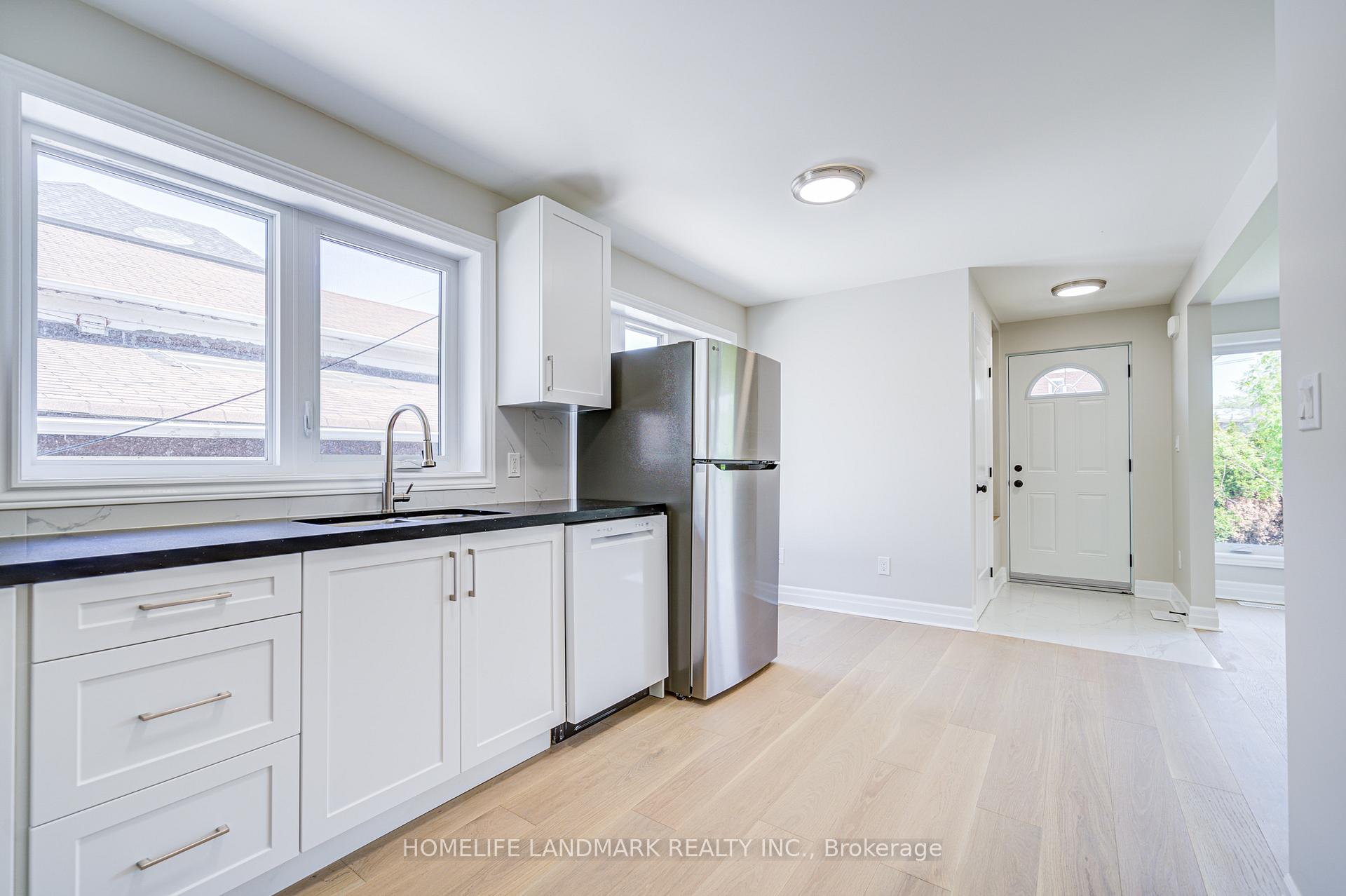 Photo 17 of 64 Laurel Avenue, Scarborough, Kennedy Park — HOMEH
