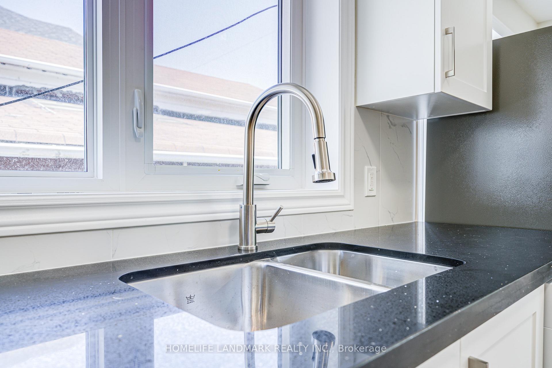 Photo 18 of 64 Laurel Avenue, Scarborough, Kennedy Park — HOMEH