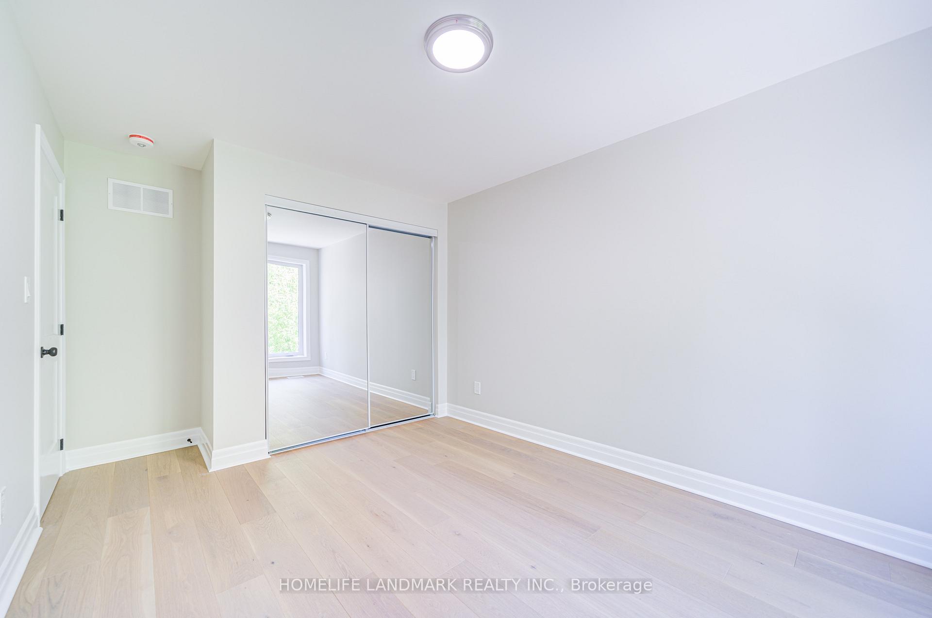 Photo 26 of 64 Laurel Avenue, Scarborough, Kennedy Park — HOMEH