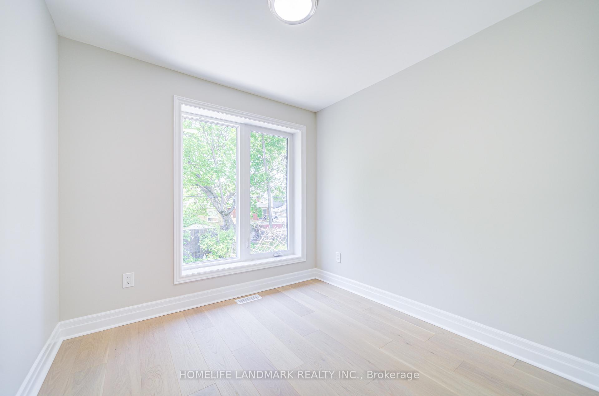 Photo 27 of 64 Laurel Avenue, Scarborough, Kennedy Park — HOMEH