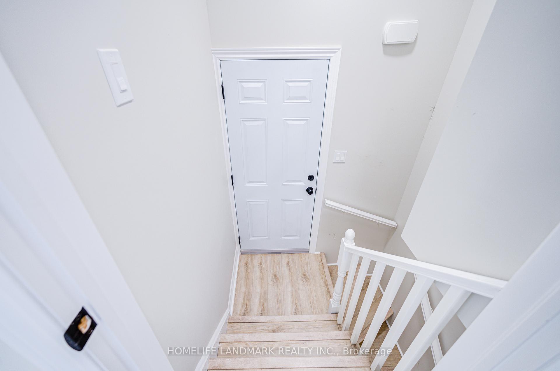 Photo 31 of 64 Laurel Avenue, Scarborough, Kennedy Park — HOMEH