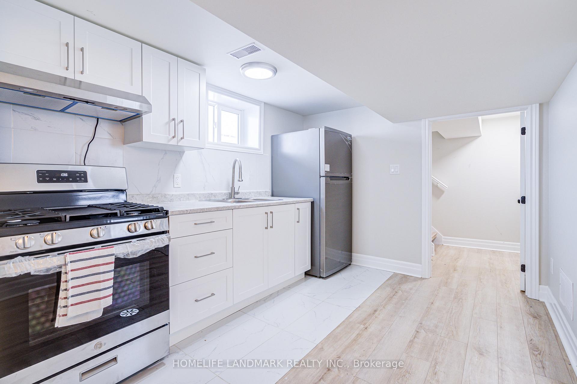 Photo 34 of 64 Laurel Avenue, Scarborough, Kennedy Park — HOMEH