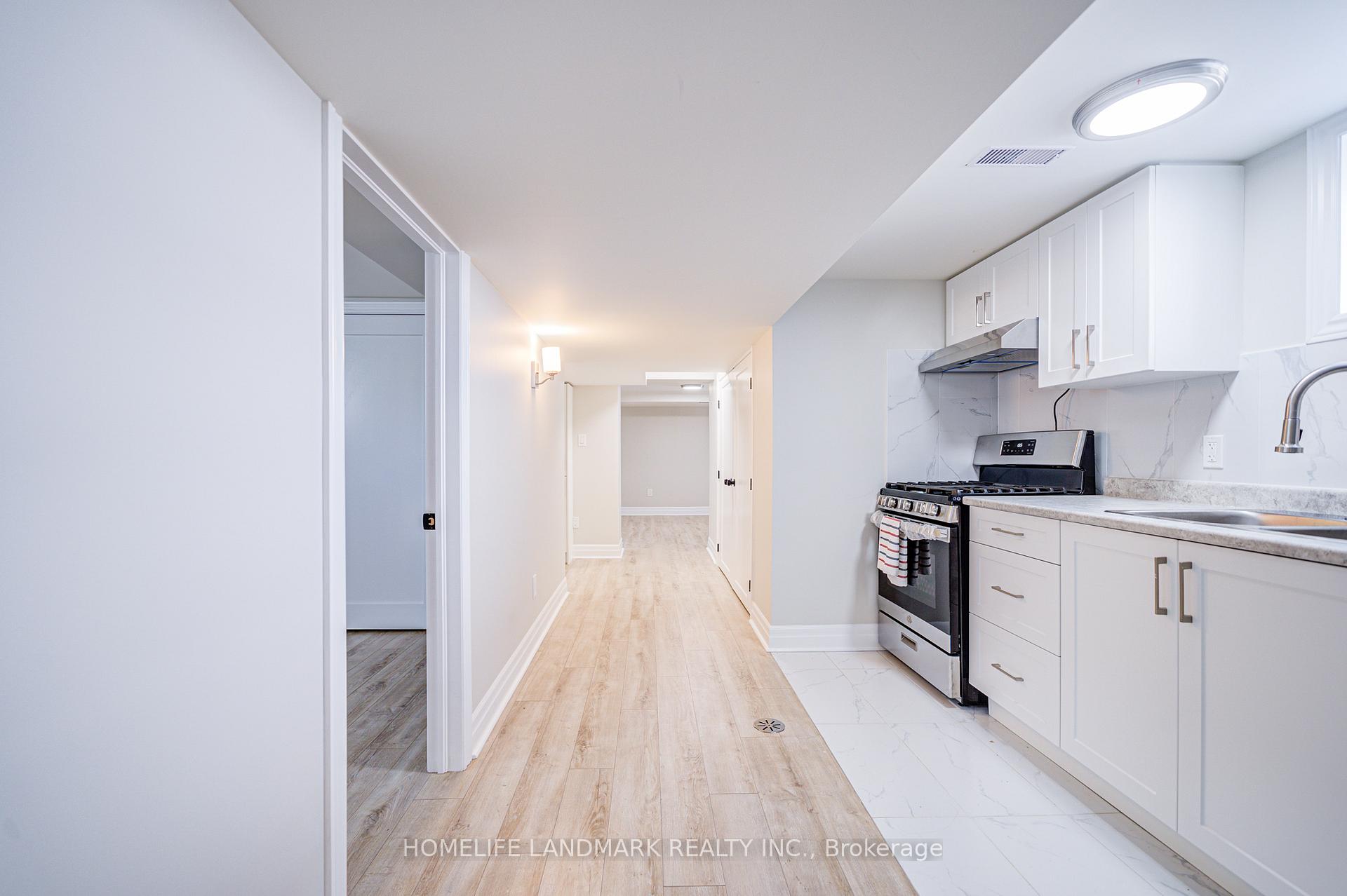 Photo 35 of 64 Laurel Avenue, Scarborough, Kennedy Park — HOMEH