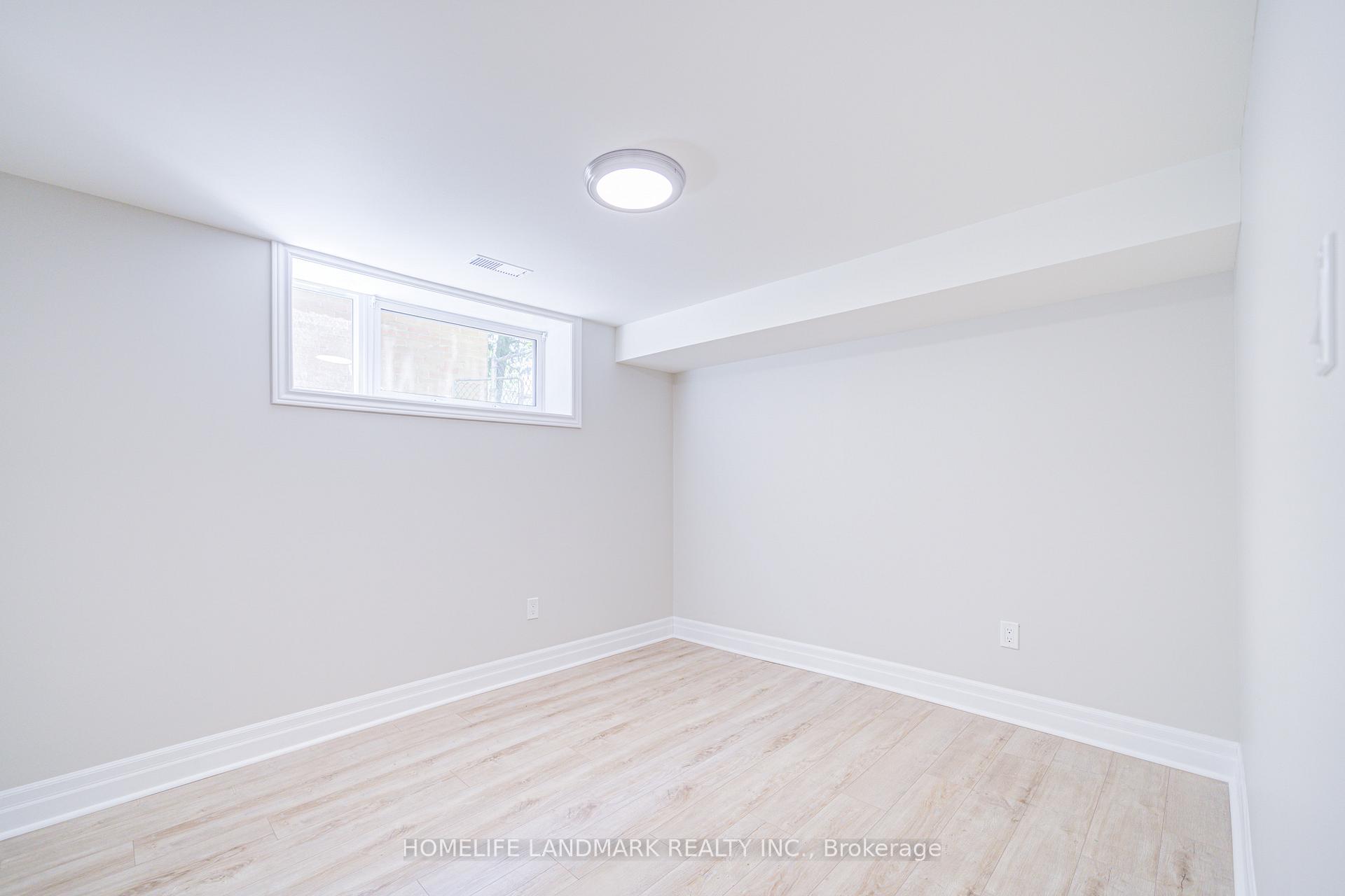 Photo 44 of 64 Laurel Avenue, Scarborough, Kennedy Park — HOMEH