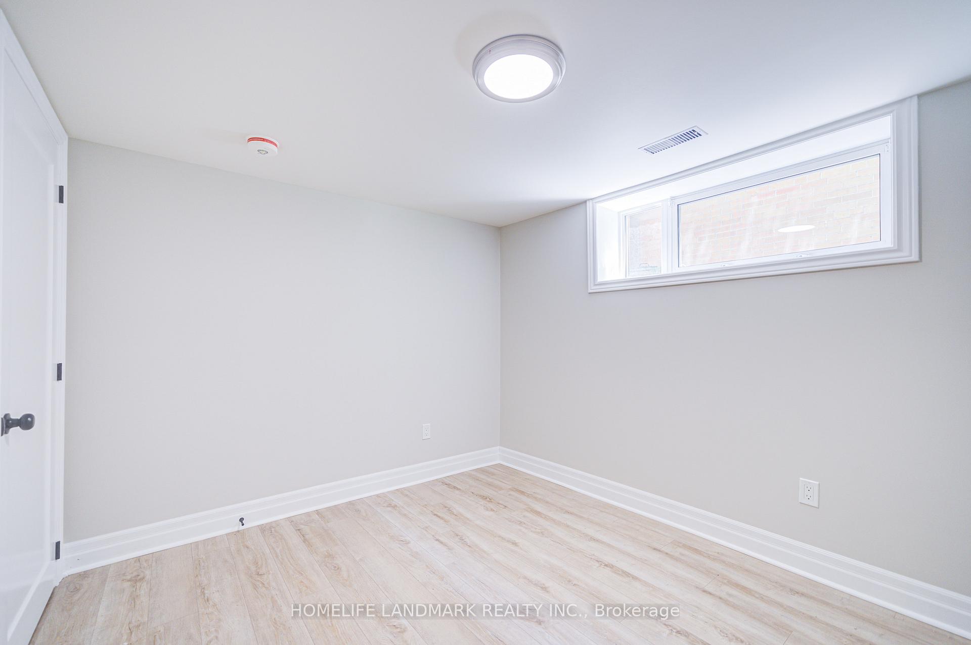 Photo 46 of 64 Laurel Avenue, Scarborough, Kennedy Park — HOMEH