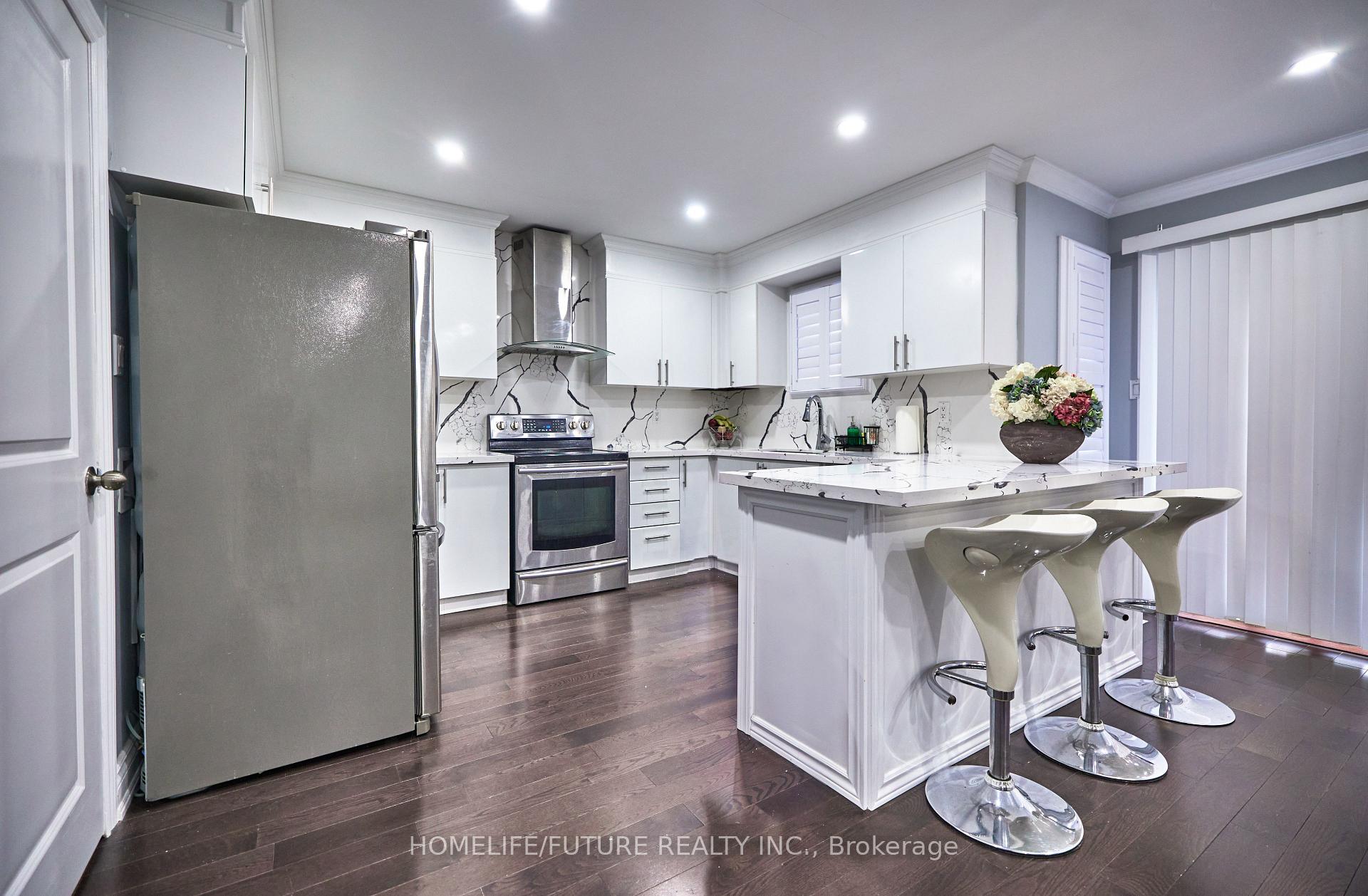 Photo 16 of 58 O'Shaughnessy Crescent, Barrie, Holly — HOMEH