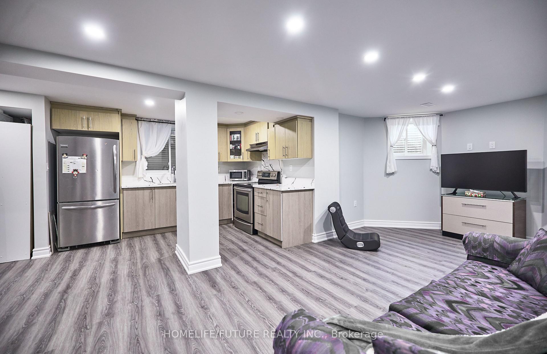Photo 42 of 58 O'Shaughnessy Crescent, Barrie, Holly — HOMEH