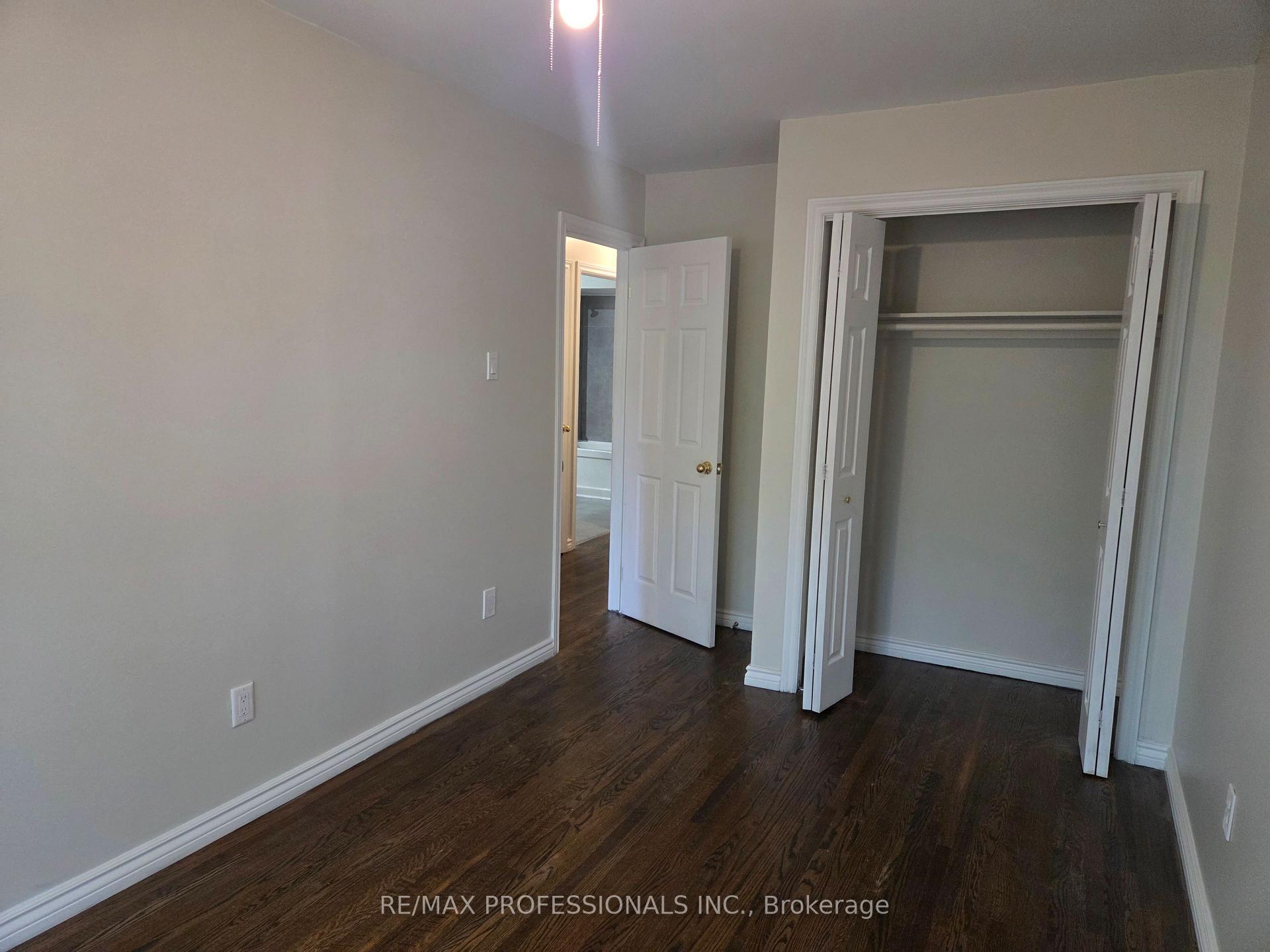 Photo 12 of Unit UPPER, 881 Lawrence Road, Hamilton, Glenview — HOMEH