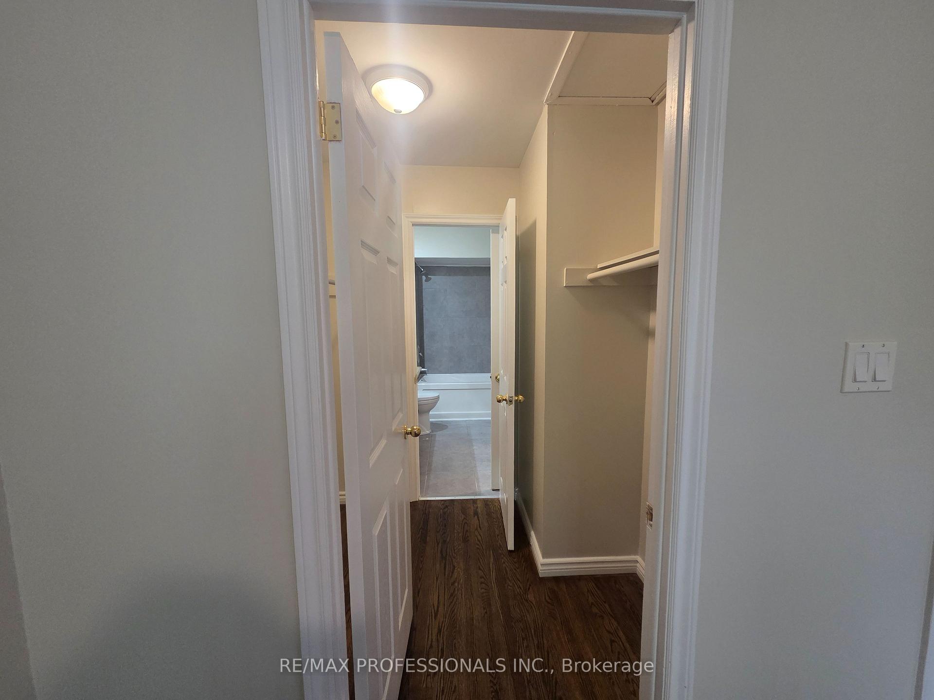 Photo 18 of Unit UPPER, 881 Lawrence Road, Hamilton, Glenview — HOMEH