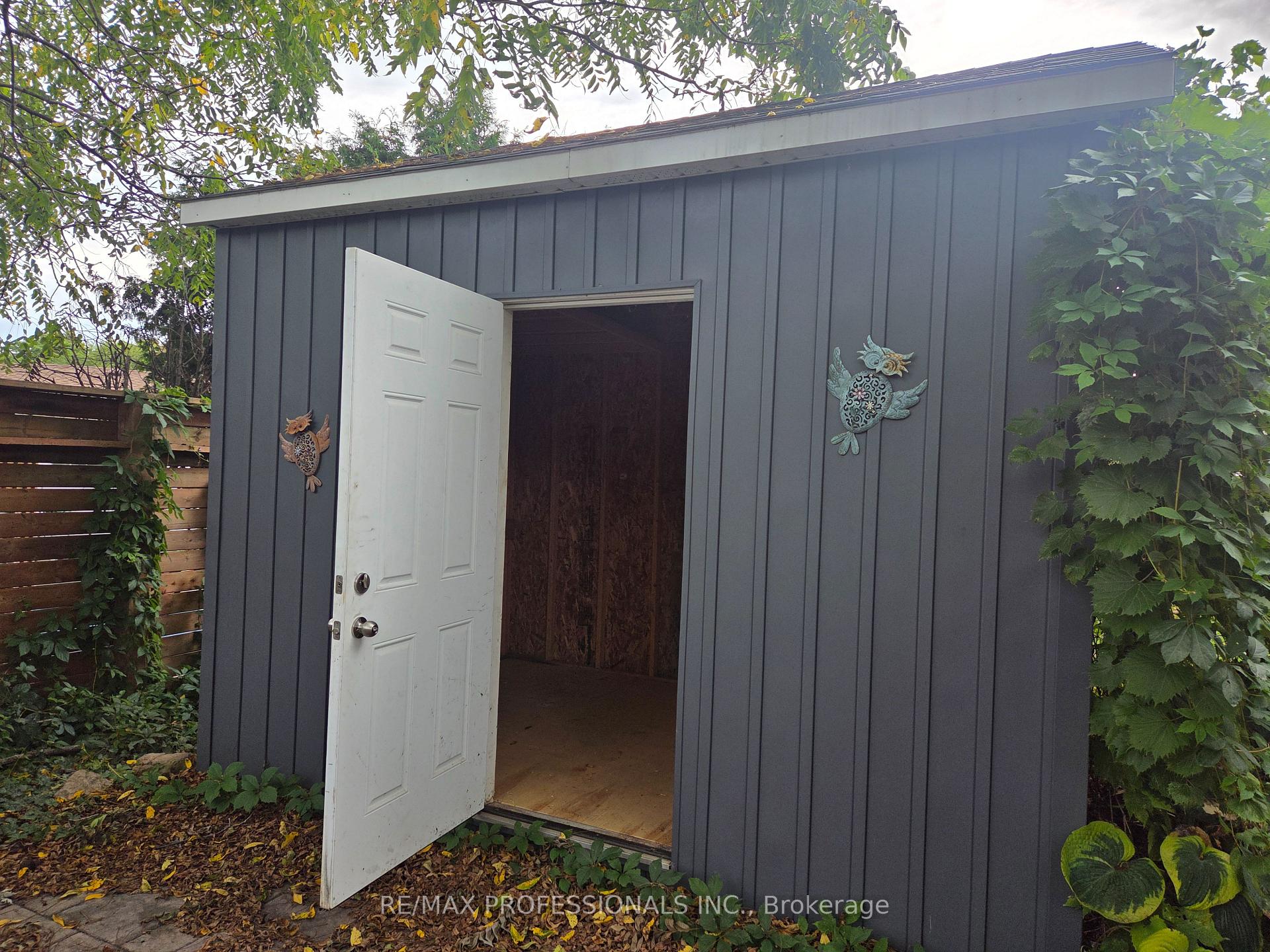 Photo 24 of Unit UPPER, 881 Lawrence Road, Hamilton, Glenview — HOMEH