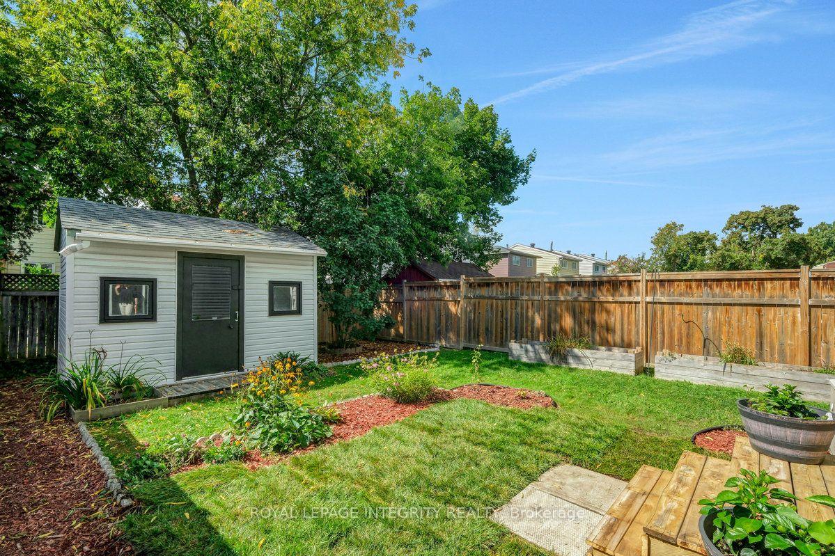 Photo 24 of 2432 Autumn Hill Crescent, Ottawa, Blackburn Hamlet (South) — HOMEH