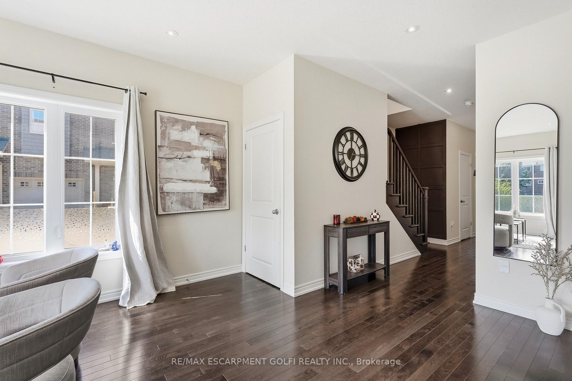 Photo 8 of Unit 8, 43 Kerman Avenue, Grimsby, Grimsby West — HOMEH