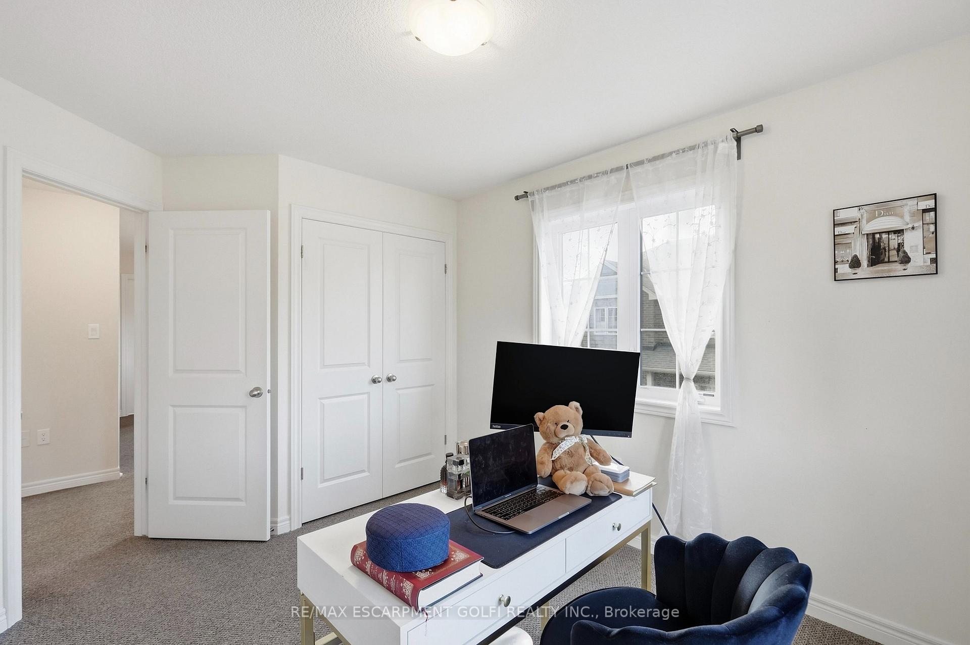 Photo 11 of Unit 8, 43 Kerman Avenue, Grimsby, Grimsby West — HOMEH