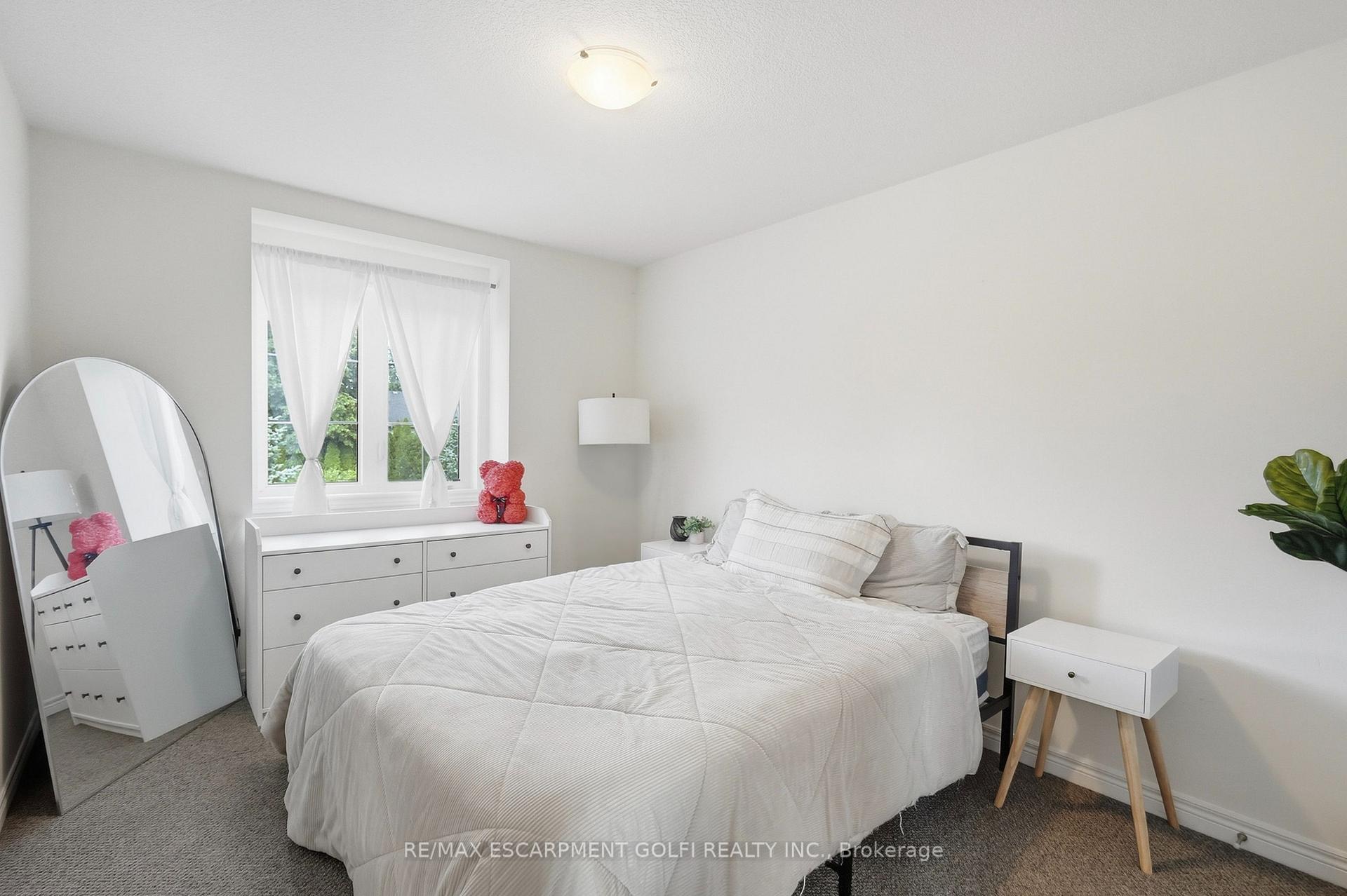 Photo 12 of Unit 8, 43 Kerman Avenue, Grimsby, Grimsby West — HOMEH