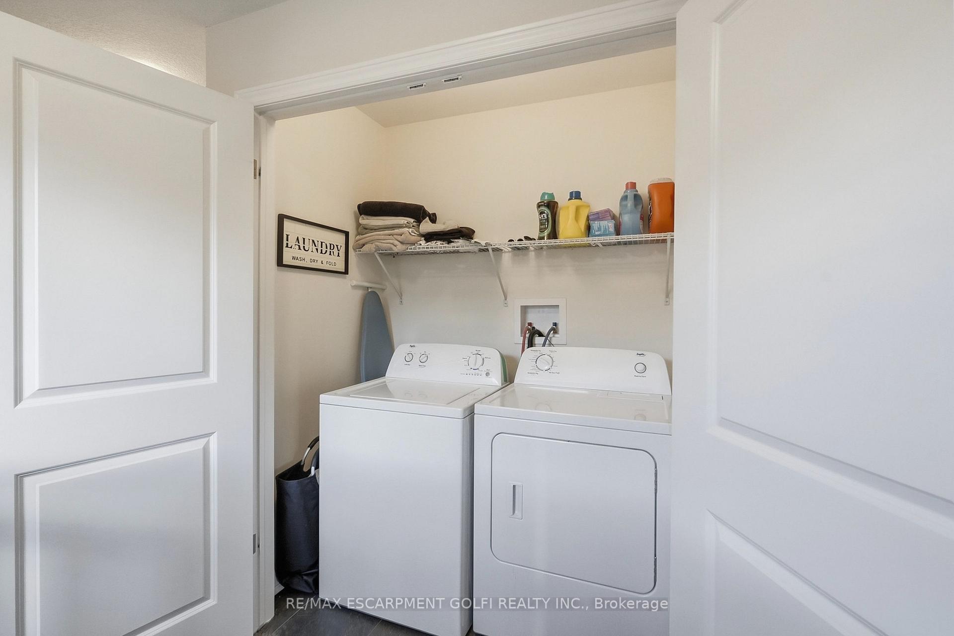 Photo 14 of Unit 8, 43 Kerman Avenue, Grimsby, Grimsby West — HOMEH