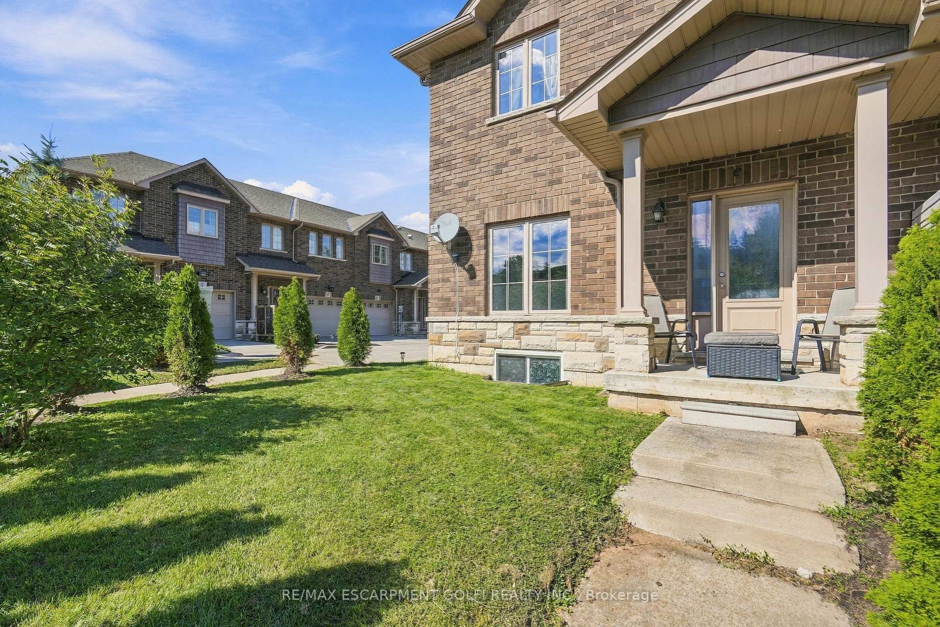 Photo 15 of Unit 8, 43 Kerman Avenue, Grimsby, Grimsby West — HOMEH