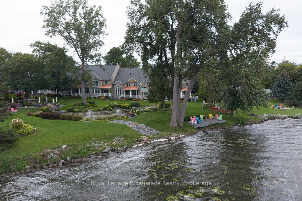 Photo 3 of 20 Gracefield Lane, Belleville, Belleville Ward — HOMEH