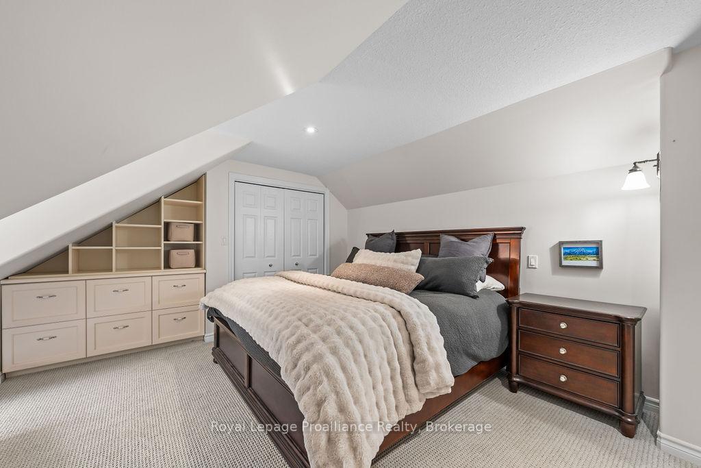 Photo 31 of 20 Gracefield Lane, Belleville, Belleville Ward — HOMEH