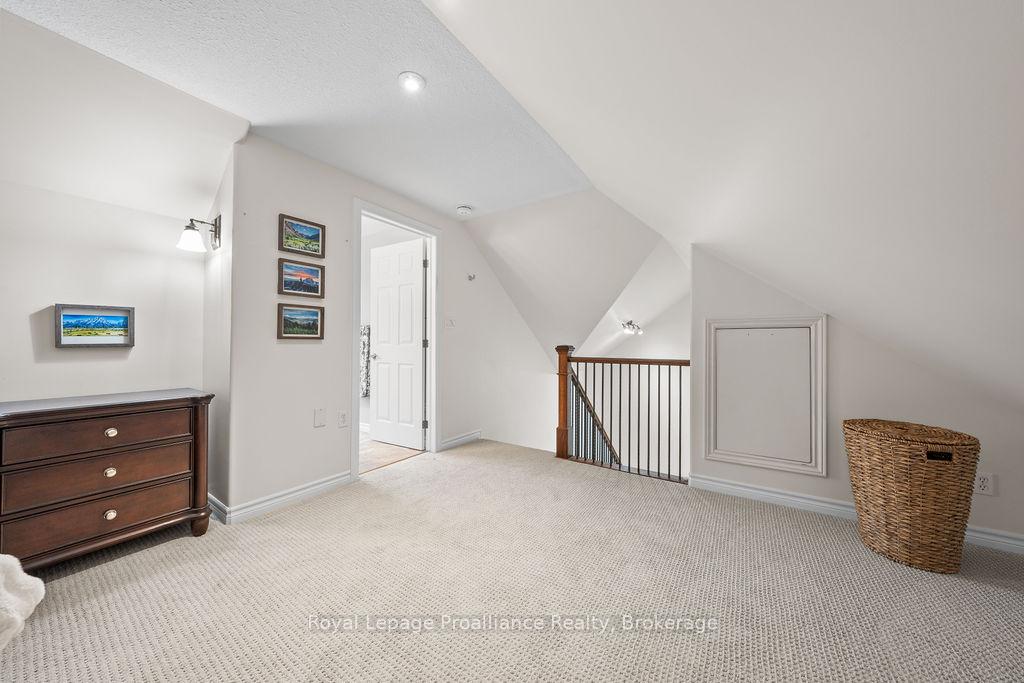 Photo 34 of 20 Gracefield Lane, Belleville, Belleville Ward — HOMEH