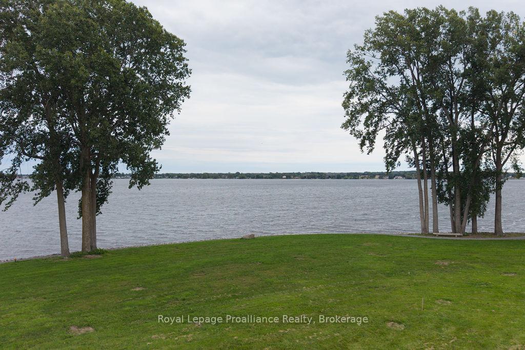 Photo 50 of 20 Gracefield Lane, Belleville, Belleville Ward — HOMEH