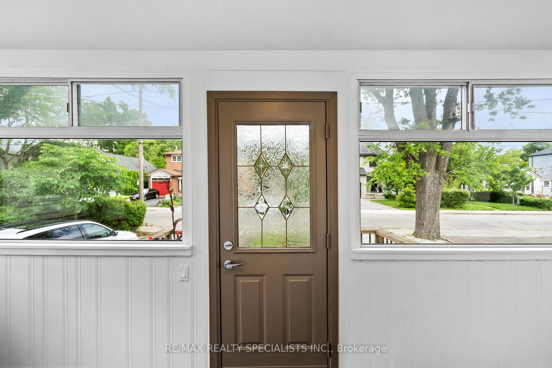 Photo 5 of 159 Hillside Avenue, Etobicoke, Mimico — HOMEH