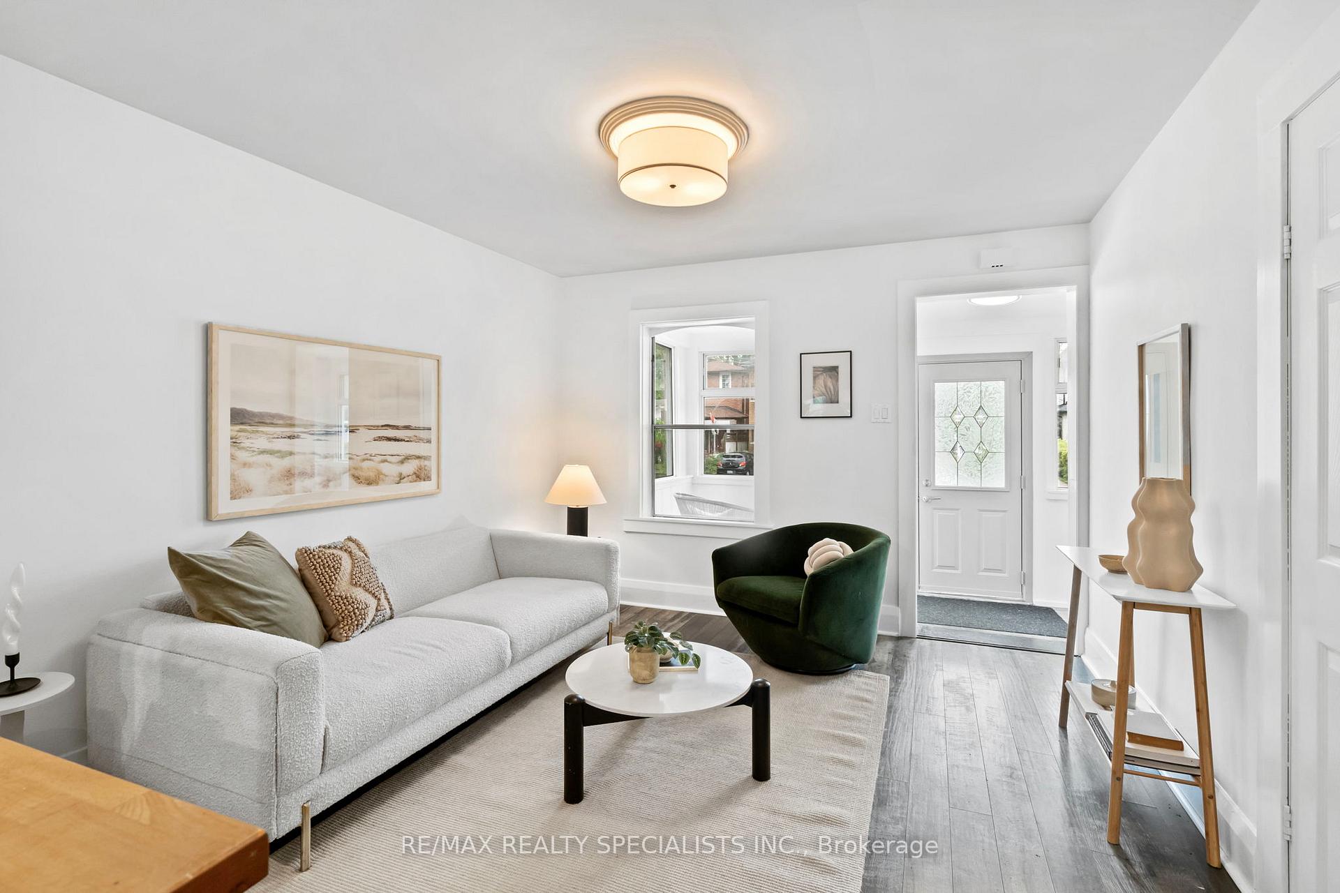 Photo 6 of 159 Hillside Avenue, Etobicoke, Mimico — HOMEH