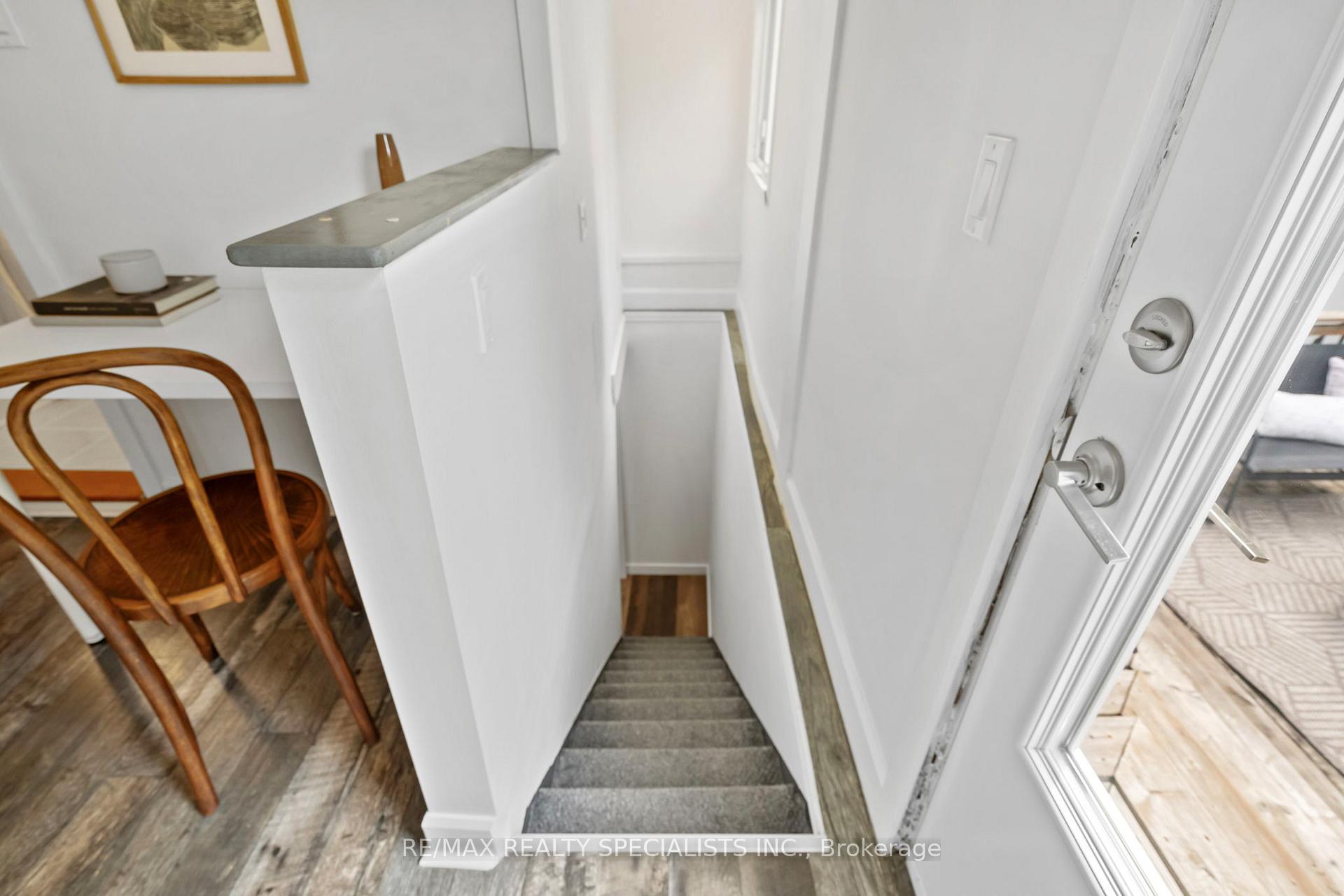 Photo 26 of 159 Hillside Avenue, Etobicoke, Mimico — HOMEH