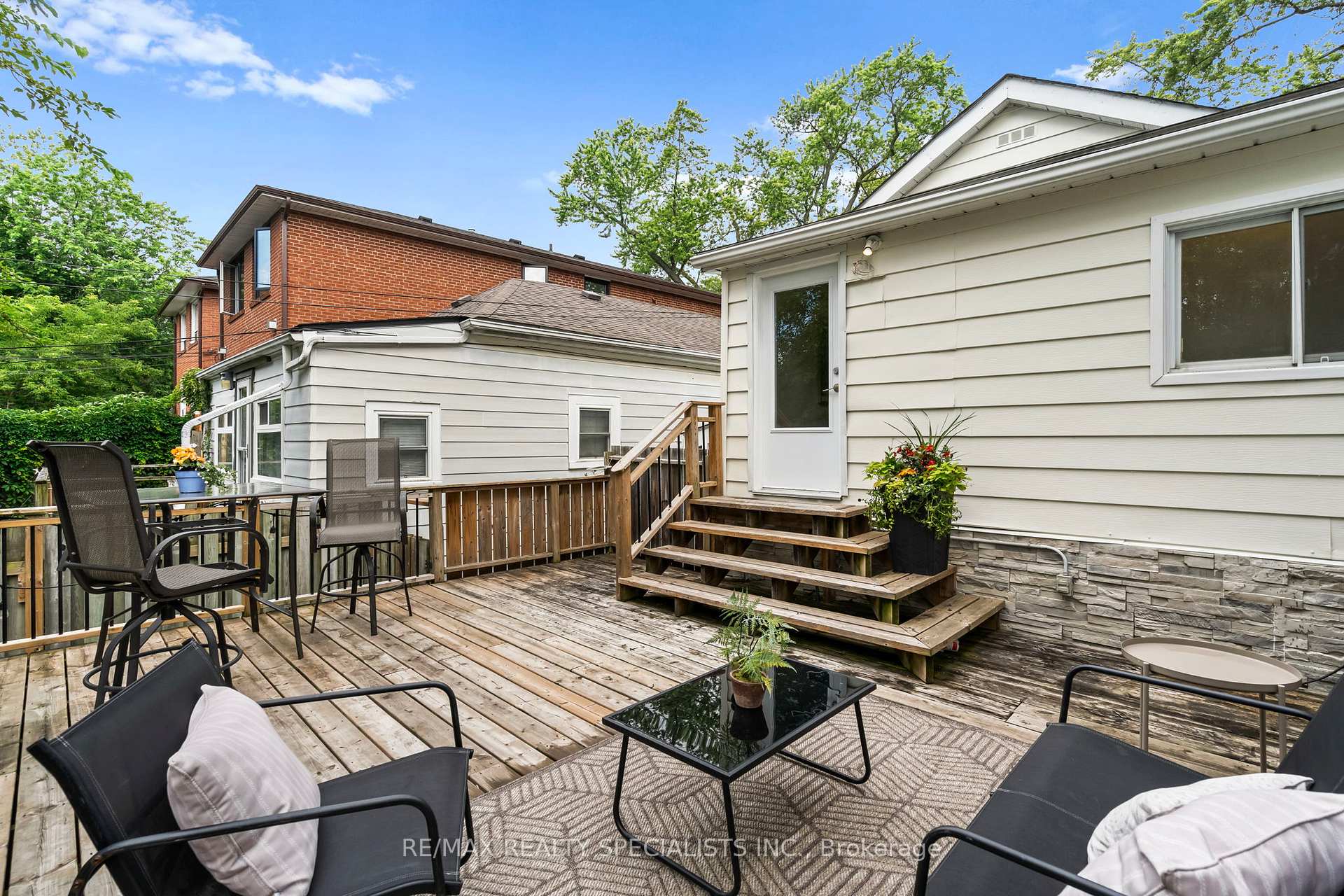 Photo 42 of 159 Hillside Avenue, Etobicoke, Mimico — HOMEH